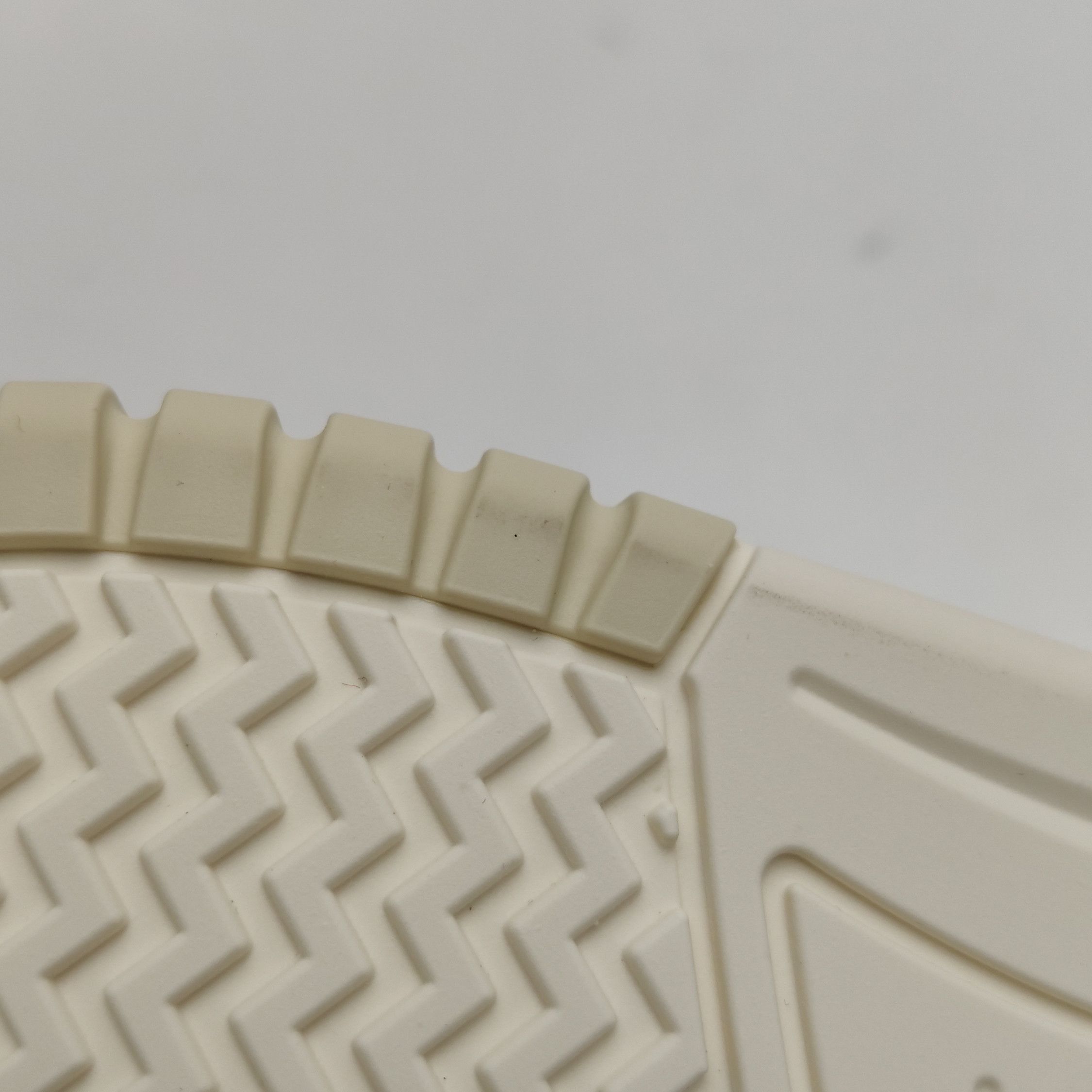 Gucci Gucci Women 7 Lowtop Sneakers Size US 7 / IT 37 - 8 Thumbnail