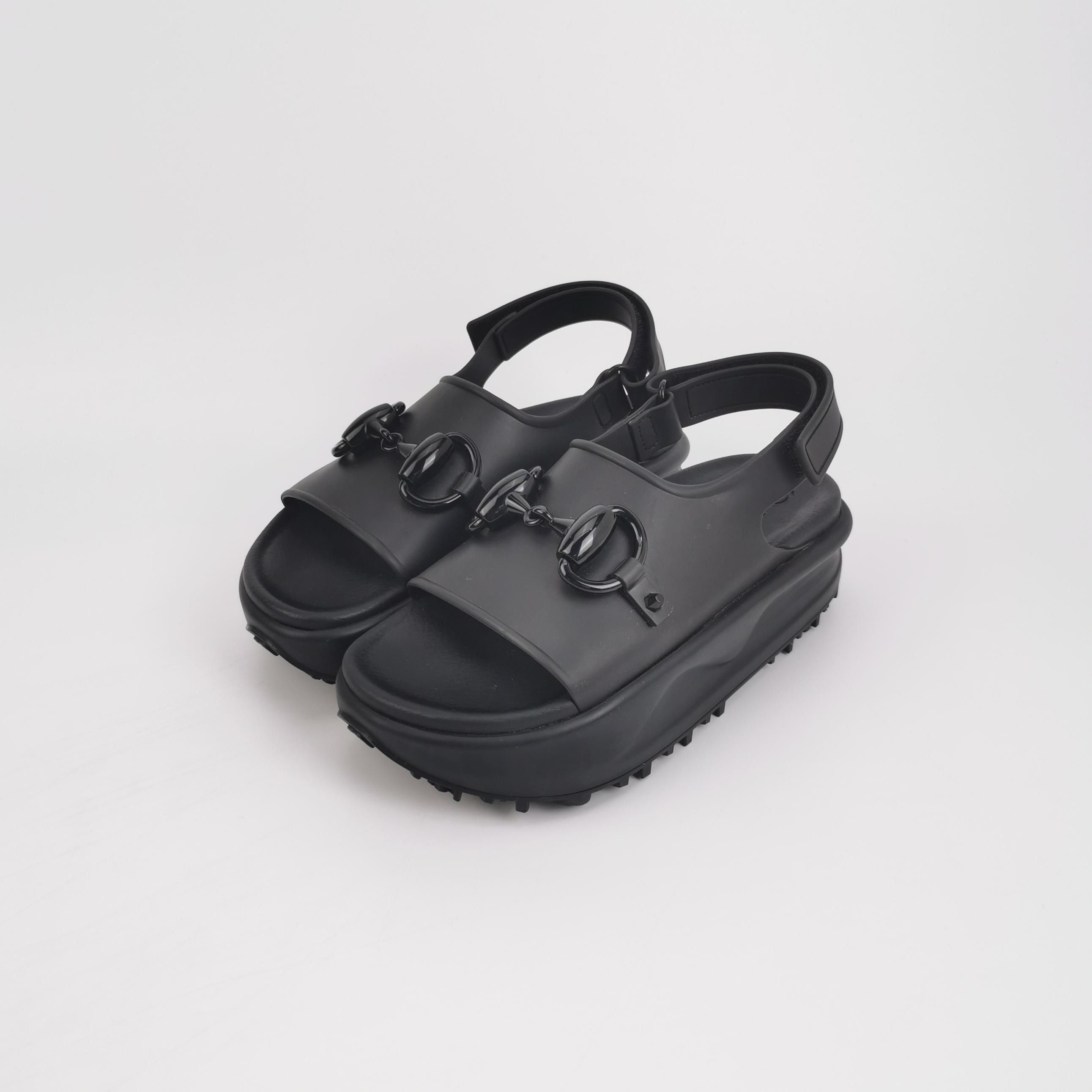 Gucci Gucci Women 5 Sandals Size US 5 / IT 35 - 2 Thumbnail