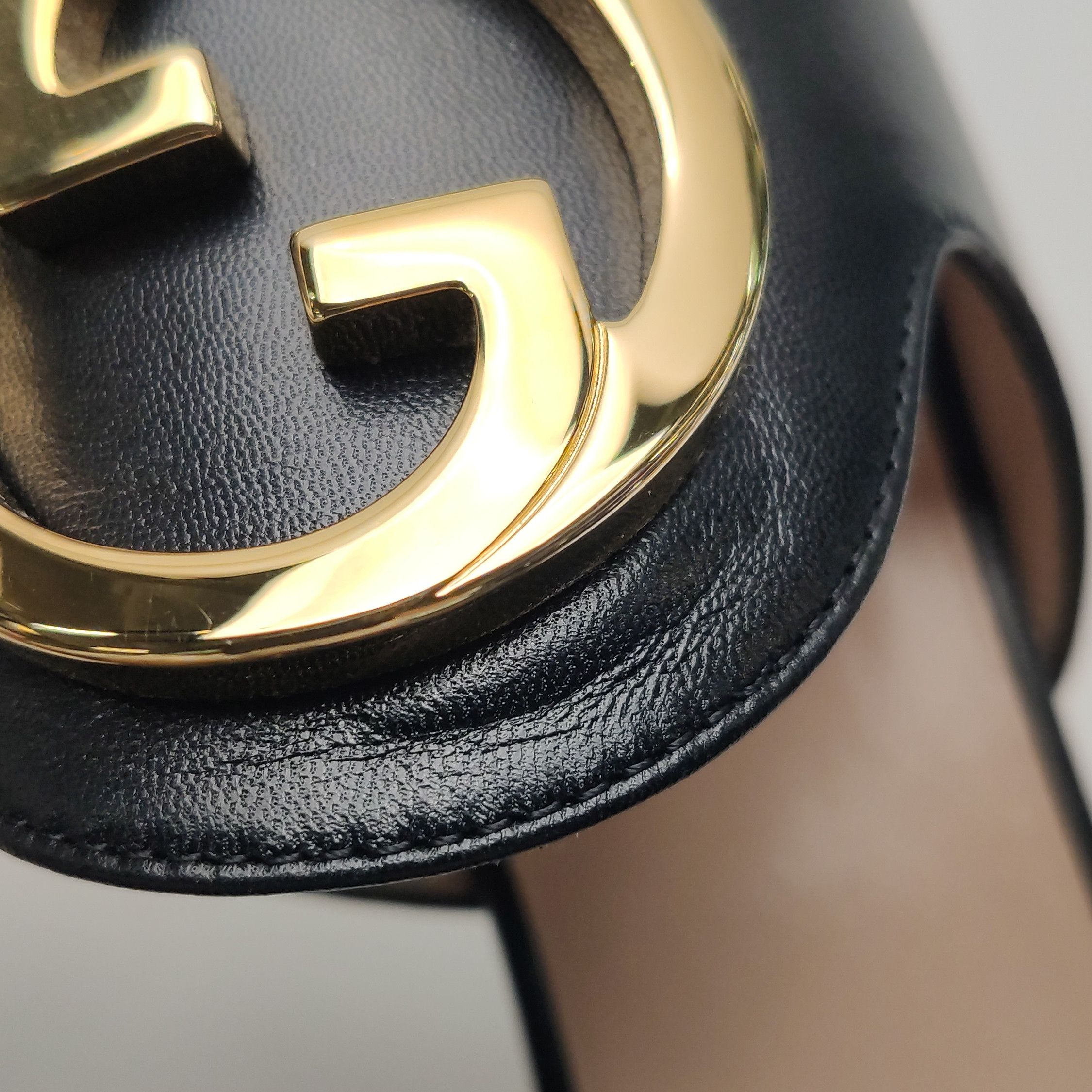 Gucci Gucci Women 5 Sandals Size US 5 / IT 35 - 10 Thumbnail