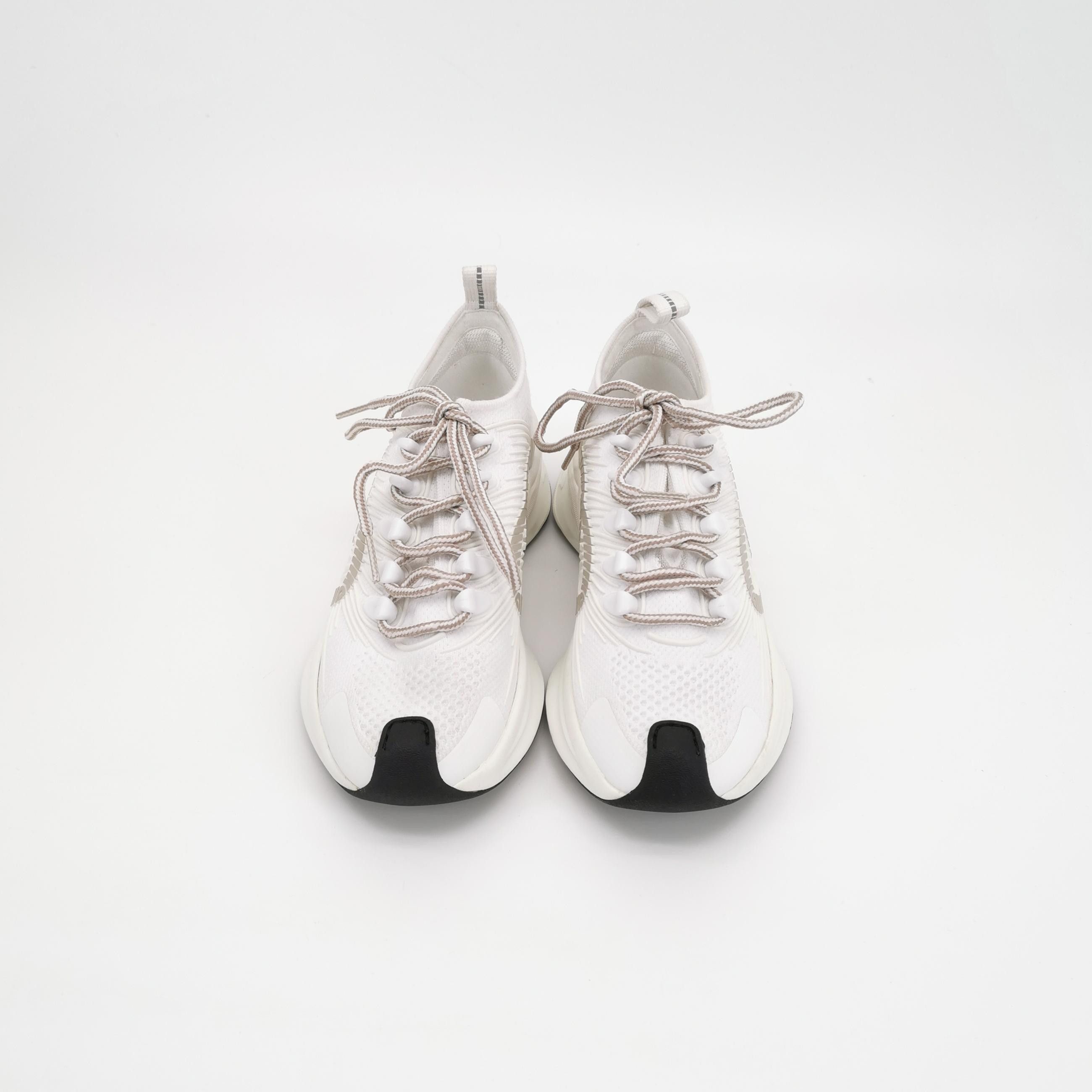 Gucci Gucci Women it_34 Lowtop Sneakers Size US 4 / IT 34 - 3 Thumbnail