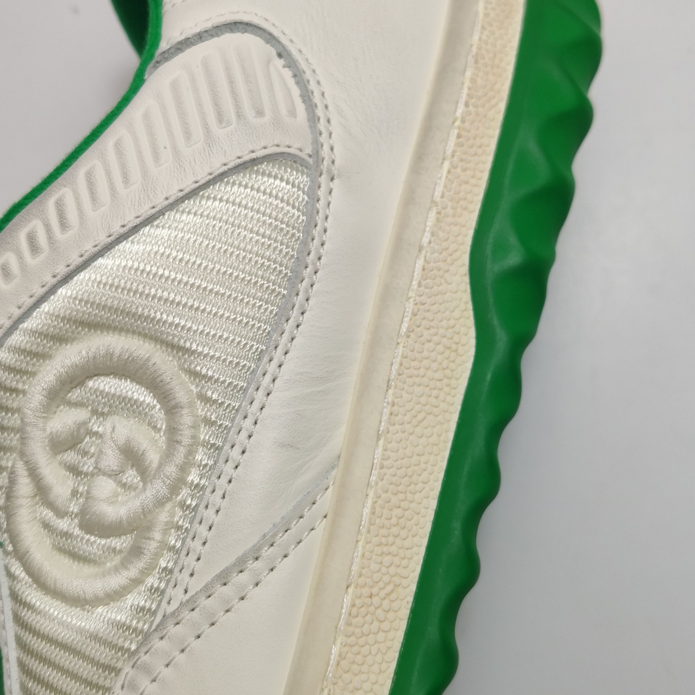 Gucci Gucci Women 6-5 Lowtop Sneakers Size US 6.5 / IT 36.5 - 11 Thumbnail