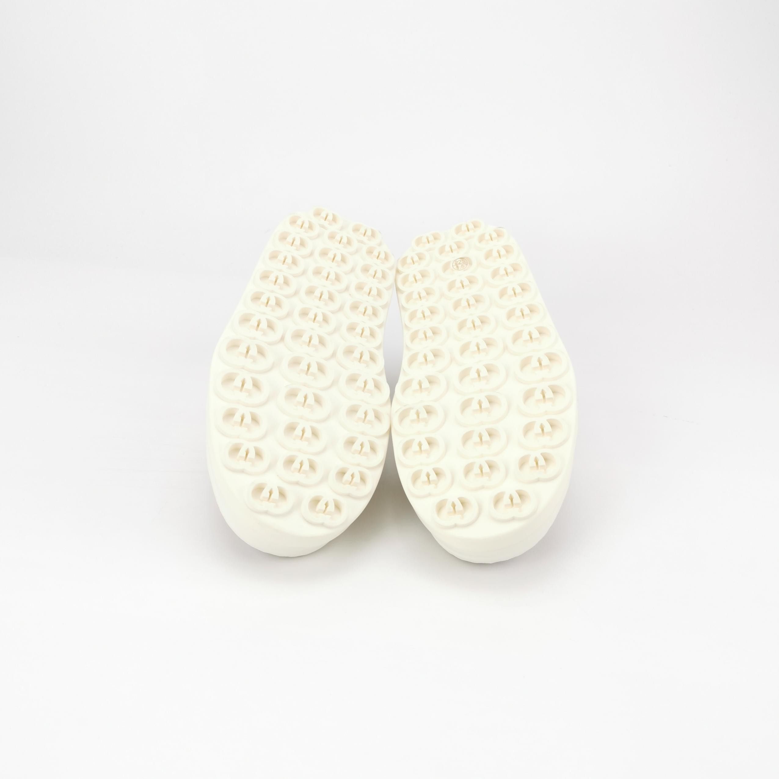 Gucci Gucci Women 5 Lowtop Sneakers Size US 5 / IT 35 - 5 Thumbnail