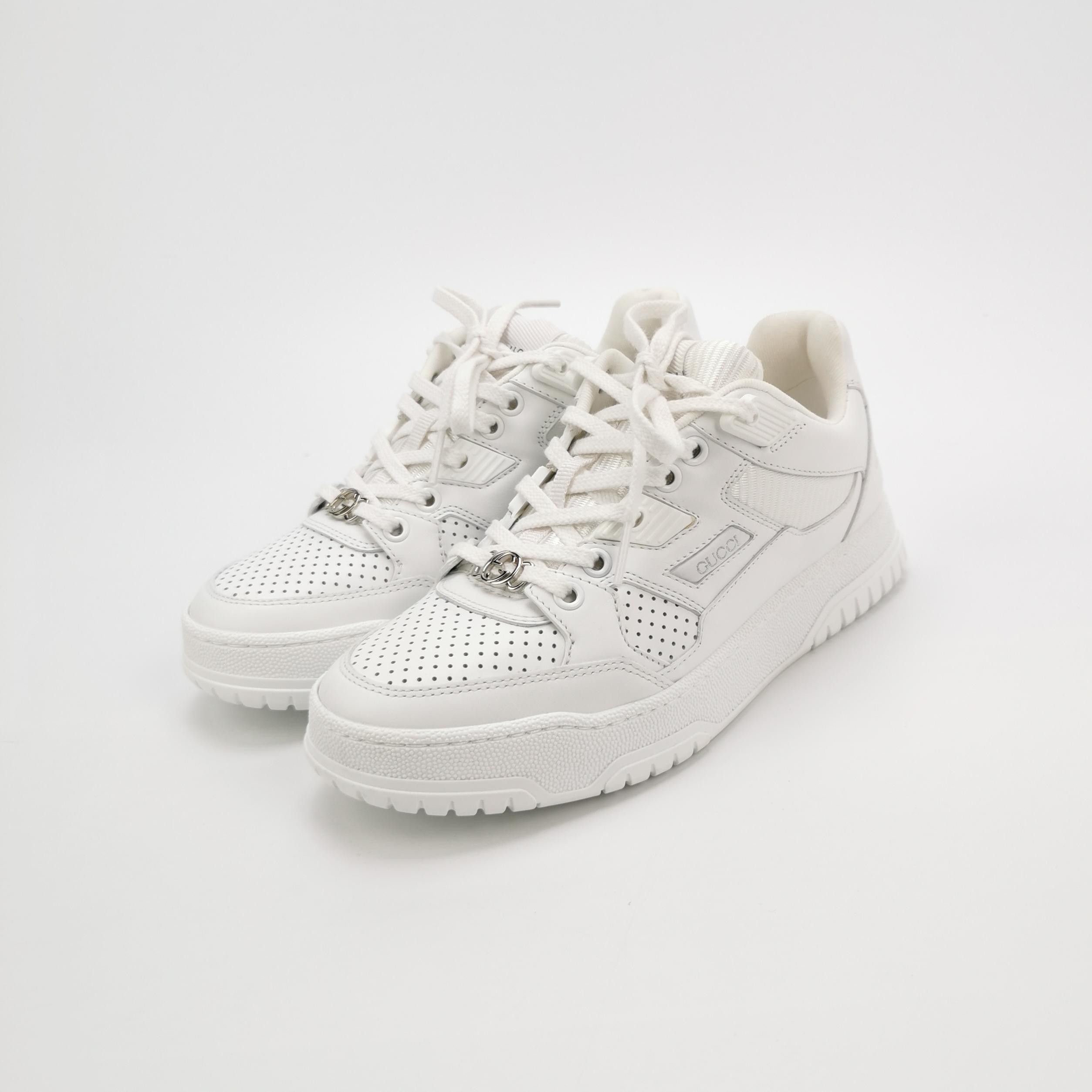 Gucci Gucci Women 6 Lowtop Sneakers Size US 6 / IT 36 - 2 Thumbnail