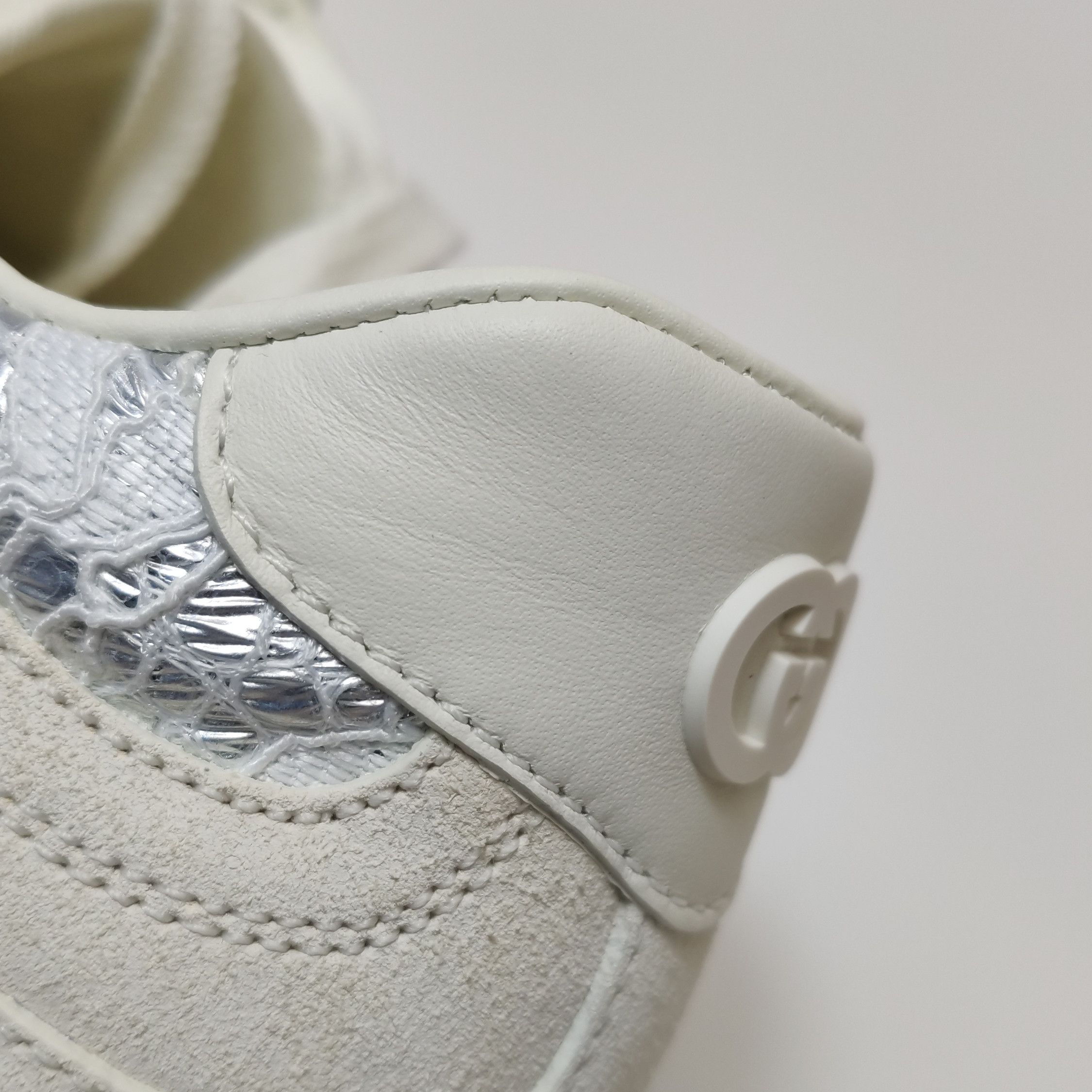 Gucci Gucci Women 6 Lowtop Sneakers Size US 6 / IT 36 - 11 Thumbnail
