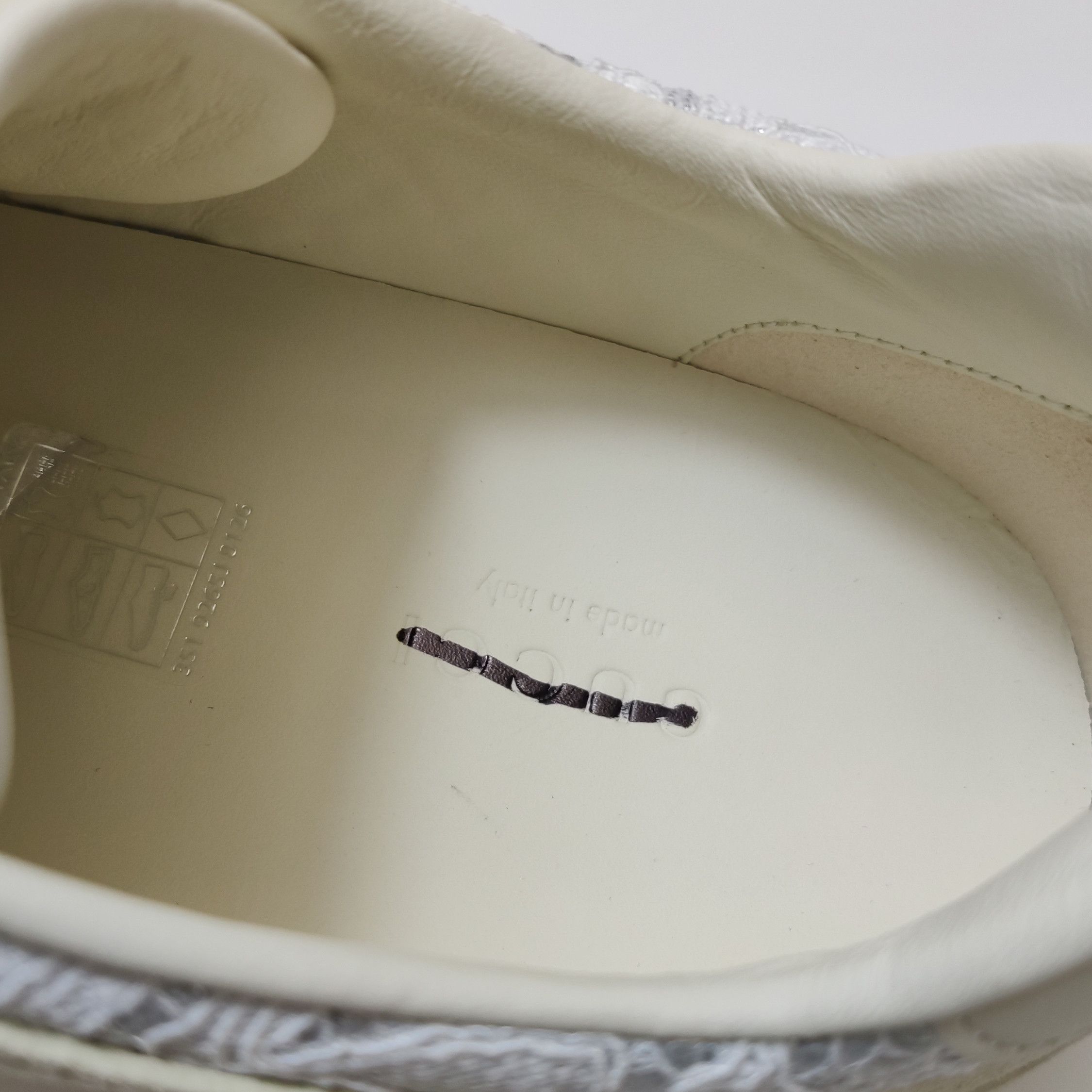 Gucci Gucci Women 6 Lowtop Sneakers Size US 6 / IT 36 - 12 Thumbnail