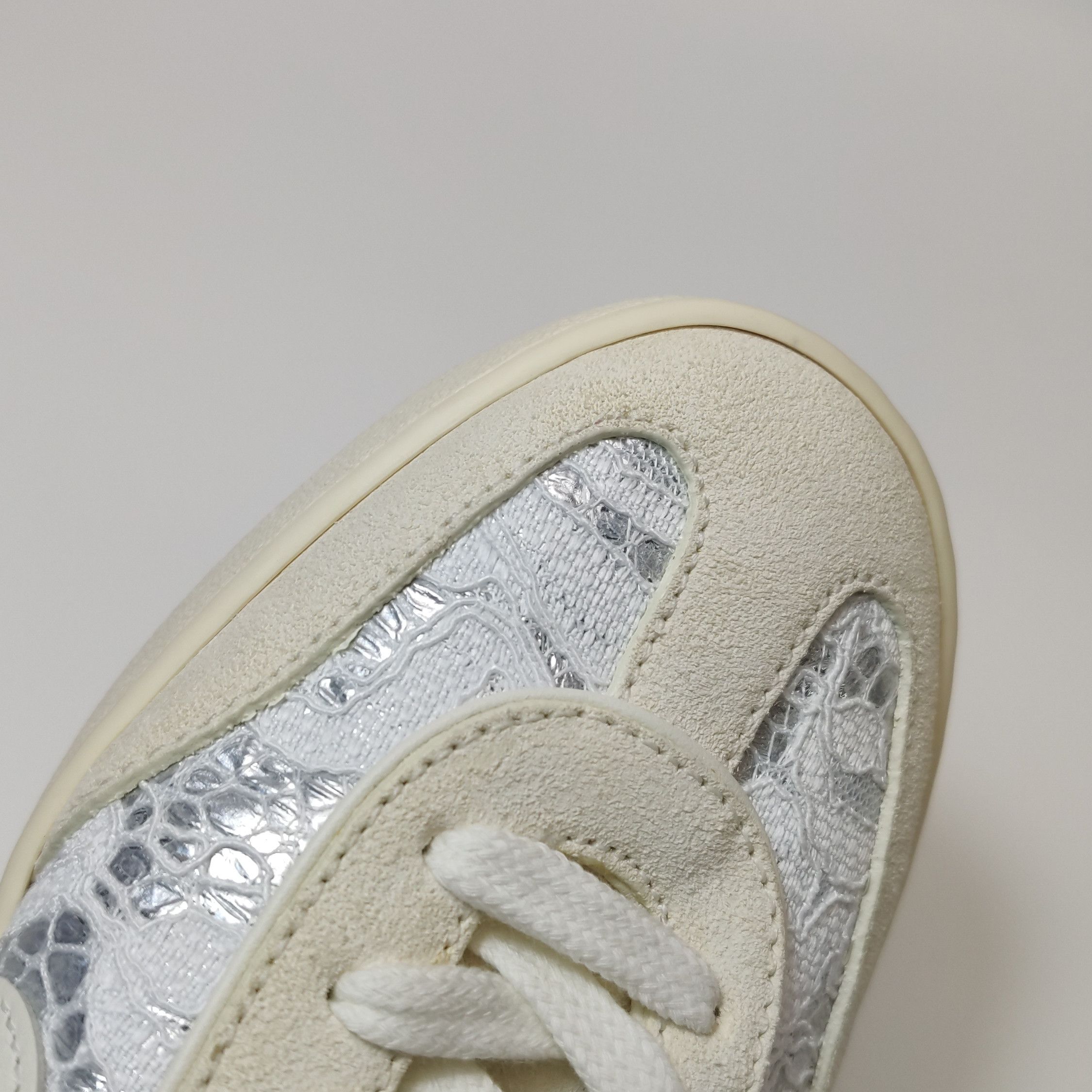 Gucci Gucci Women 6 Lowtop Sneakers Size US 6 / IT 36 - 7 Thumbnail