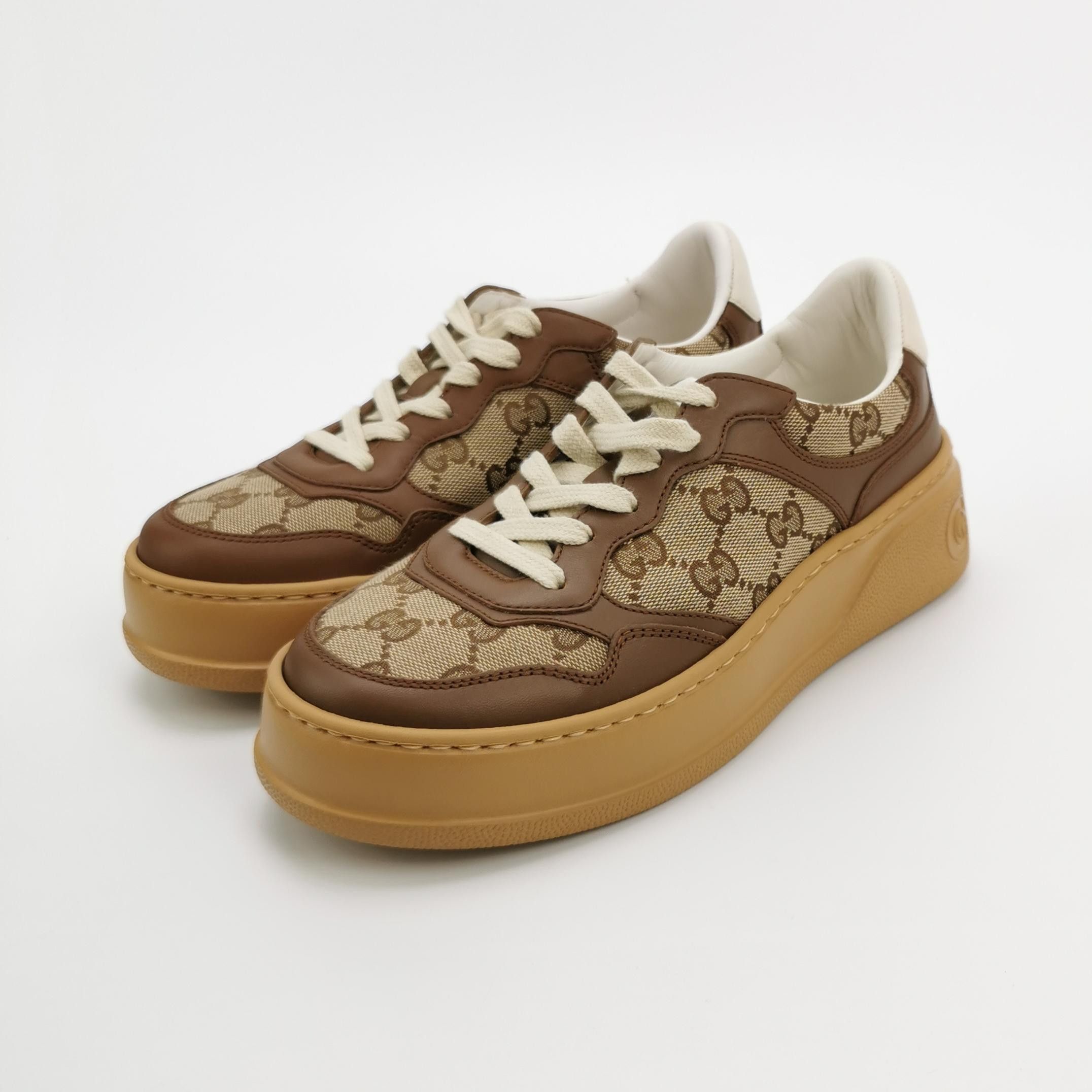 Gucci Gucci Women 6-5 Lowtop Sneakers Size US 6.5 / IT 36.5 - 2 Thumbnail