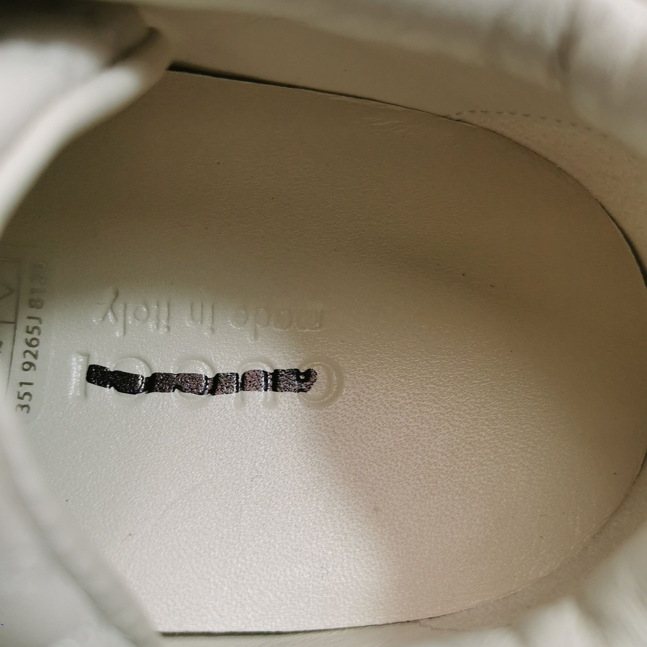 Gucci Gucci Women 5 Lowtop Sneakers Size US 5 / IT 35 - 13 Thumbnail