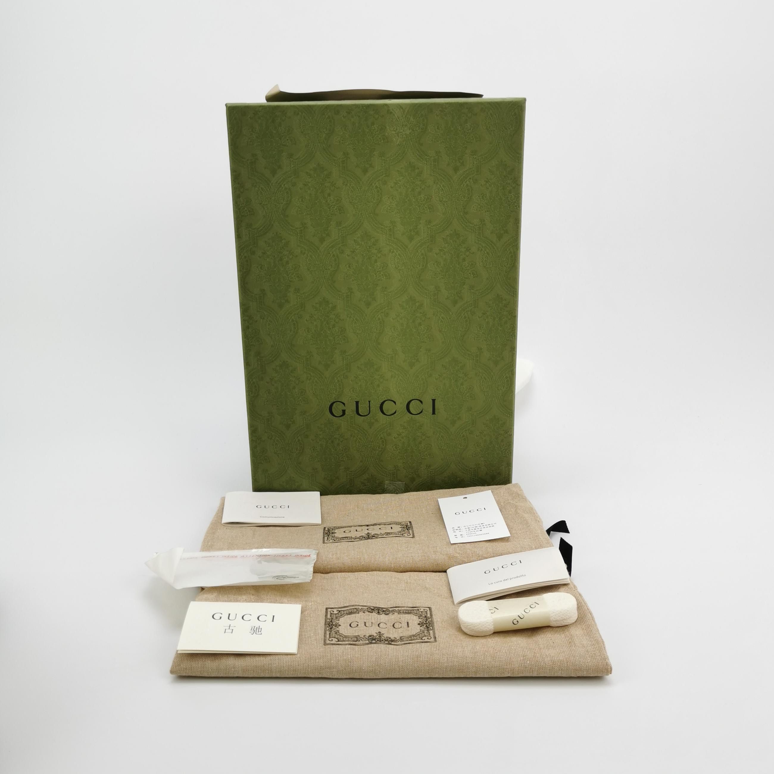 Gucci Gucci Women 5 Lowtop Sneakers Size US 5 / IT 35 - 6 Thumbnail