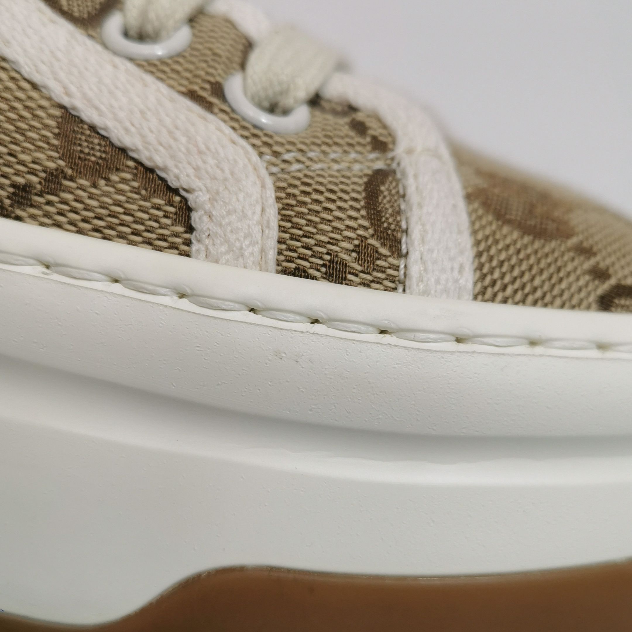 Gucci Gucci Women 6-5 Lowtop Sneakers Size US 6.5 / IT 36.5 - 8 Thumbnail