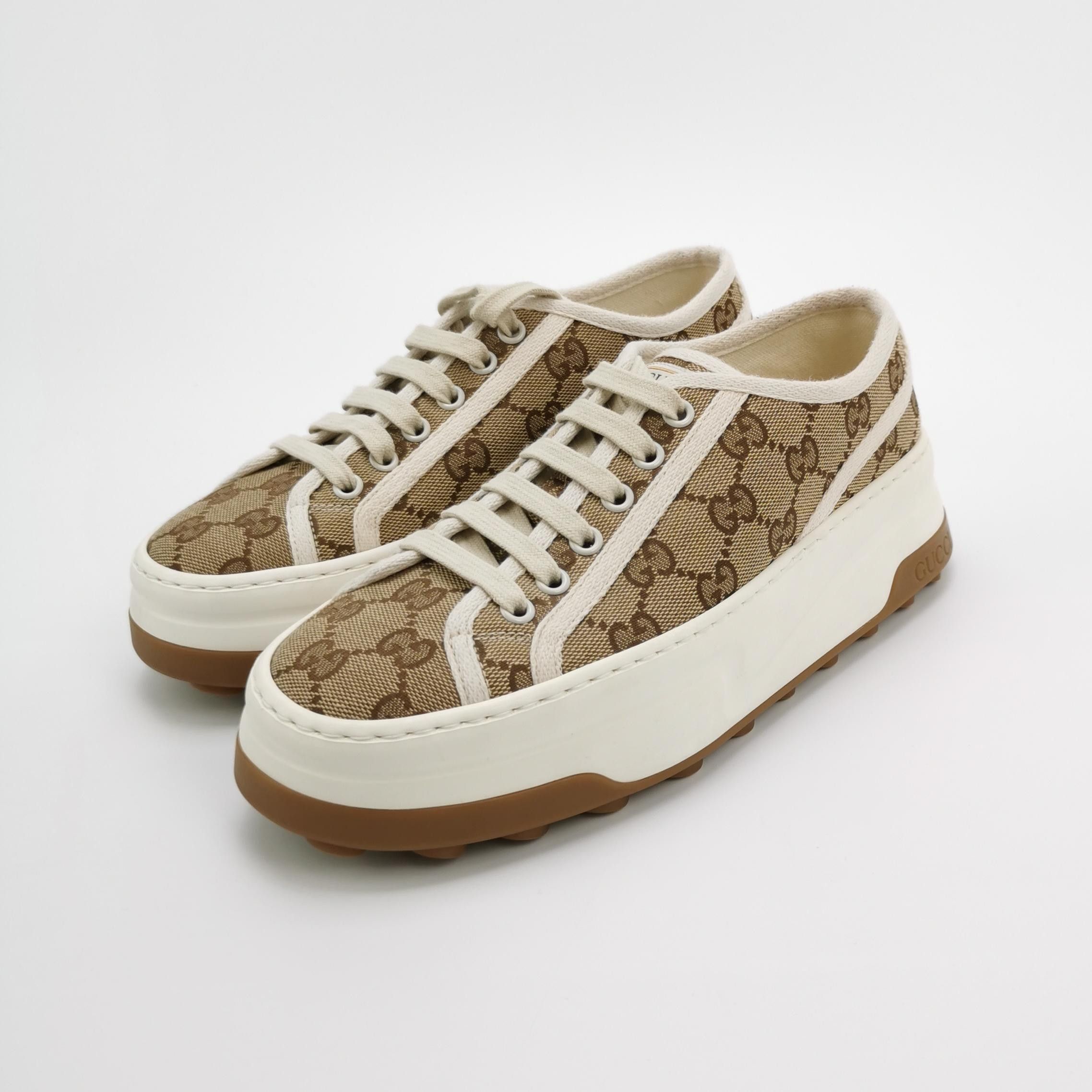 Gucci Gucci Women 6-5 Lowtop Sneakers Size US 6.5 / IT 36.5 - 2 Thumbnail