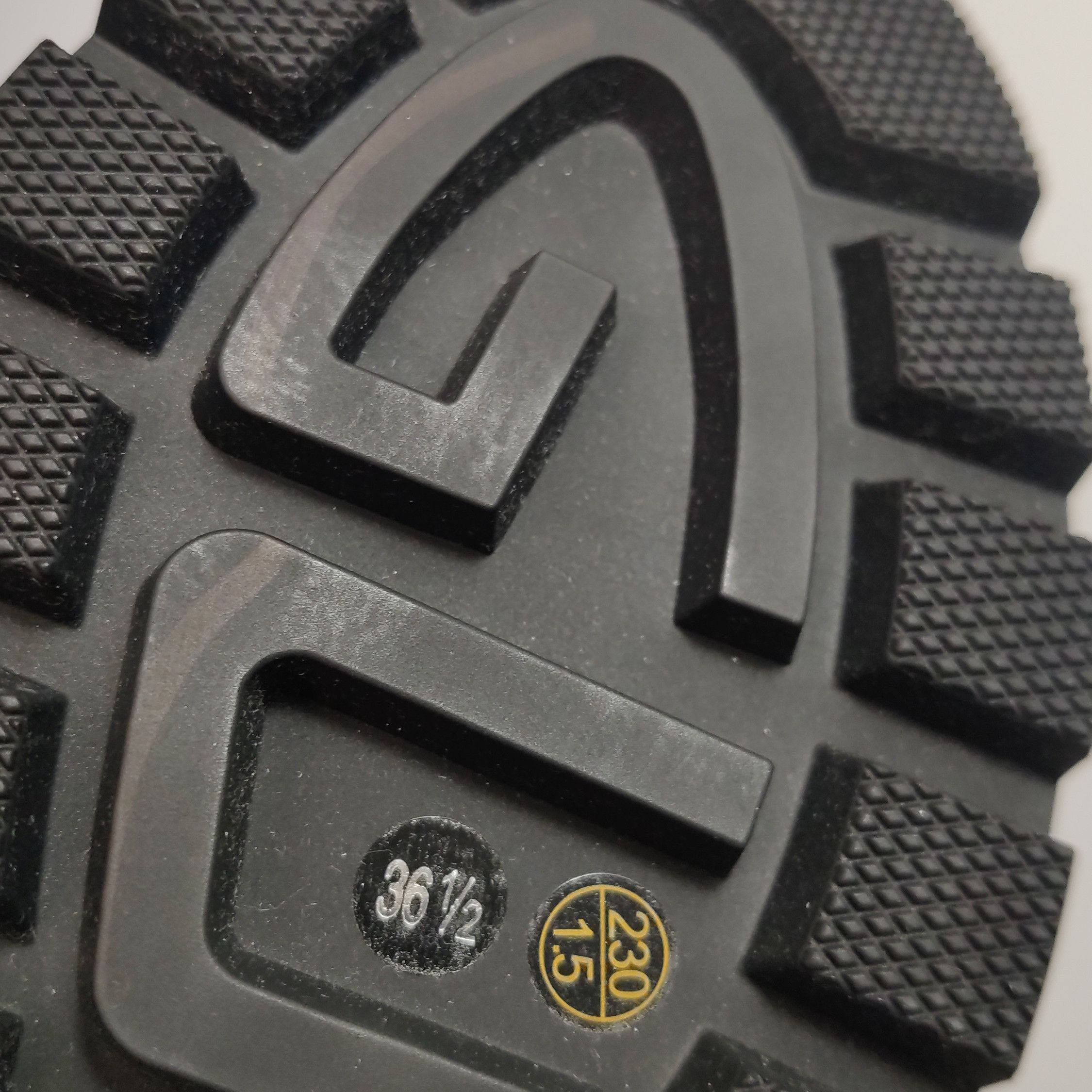 Gucci Gucci Women 6-5 Boots Size US 6.5 / IT 36.5 - 12 Thumbnail
