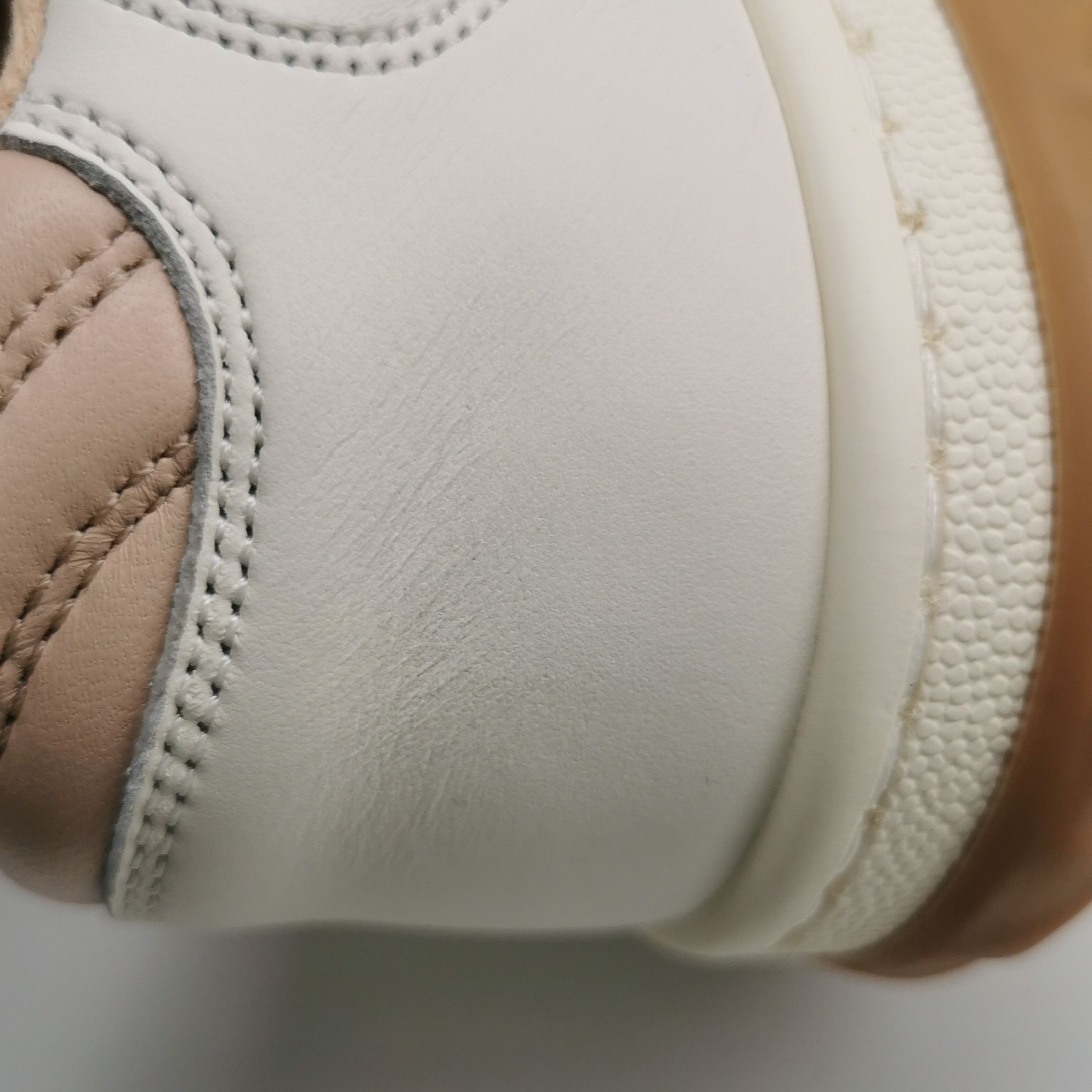 Gucci Gucci Women 5-5 Lowtop Sneakers Size US 5.5 / IT 35.5 - 8 Thumbnail