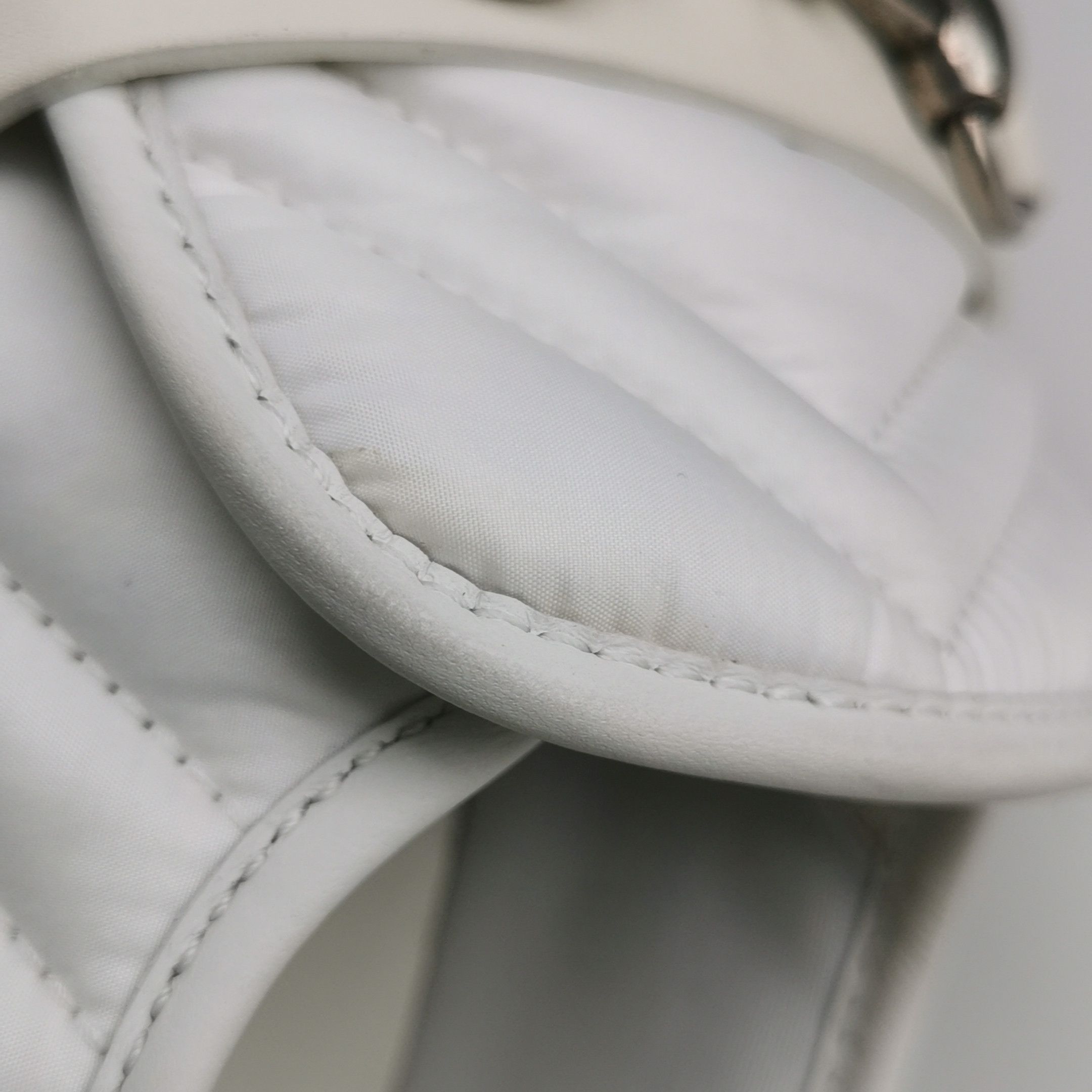 Gucci Gucci Women 6 Lowtop Sneakers Size US 6 / IT 36 - 7 Thumbnail