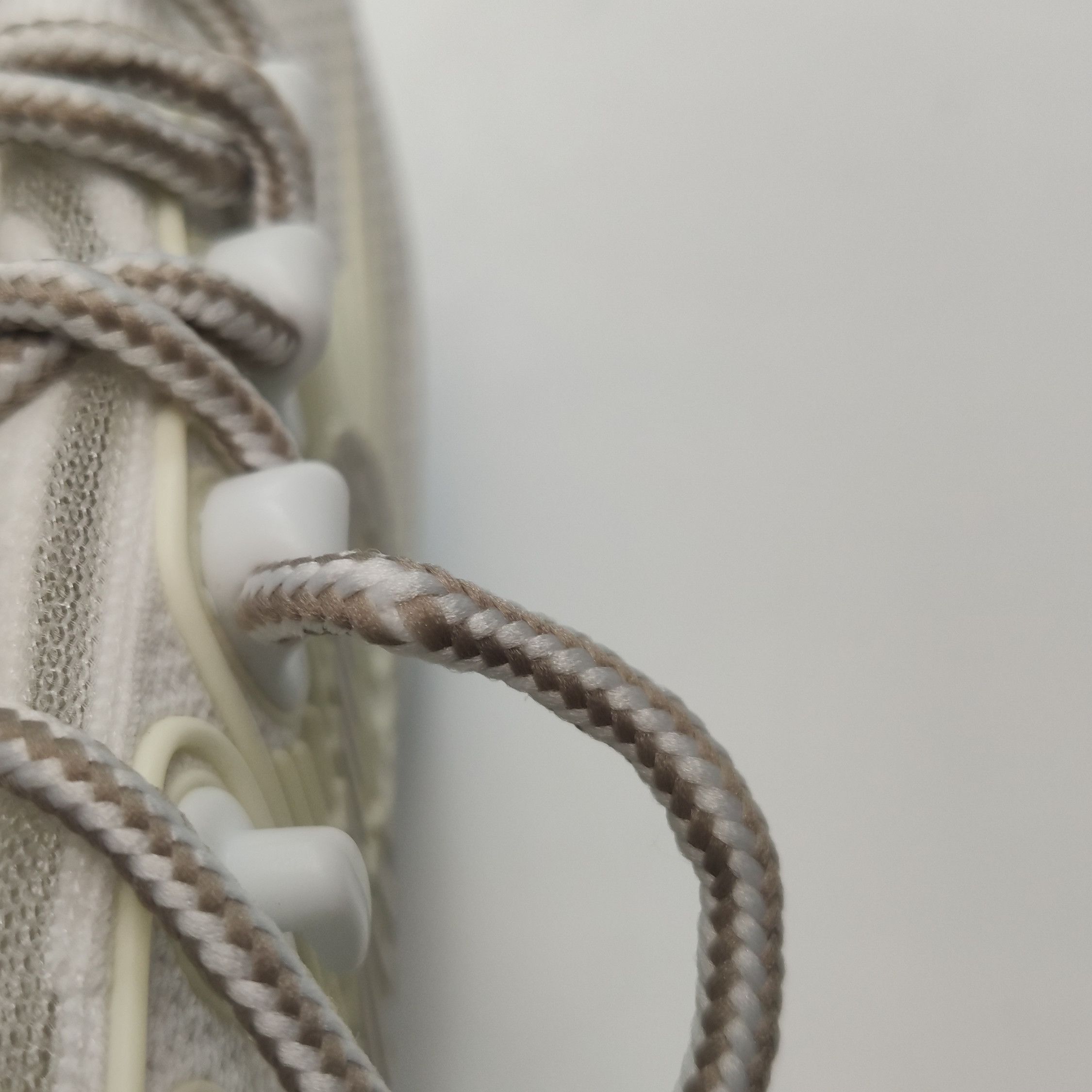Gucci Gucci Women 6 Lowtop Sneakers Size US 6 / IT 36 - 13 Thumbnail