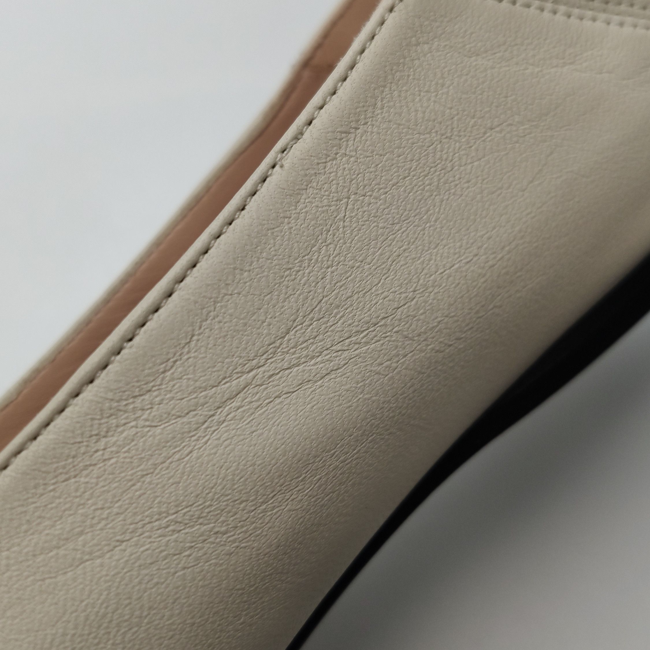 Gucci Gucci Women 5-5 Flats Size US 5.5 / IT 35.5 - 14 Thumbnail