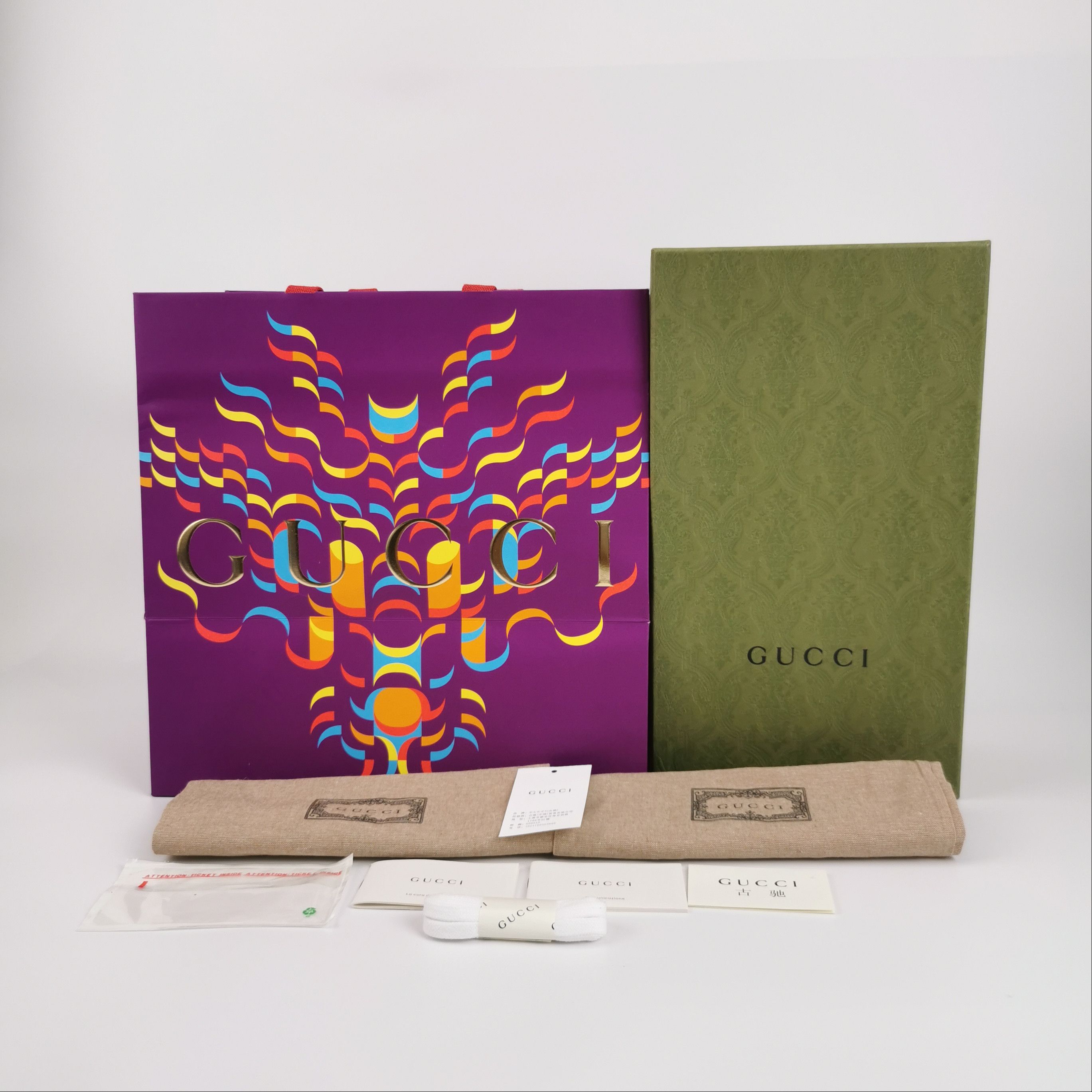 Gucci Gucci Women 7-5 Lowtop Sneakers Size US 7.5 / IT 37.5 - 6 Thumbnail