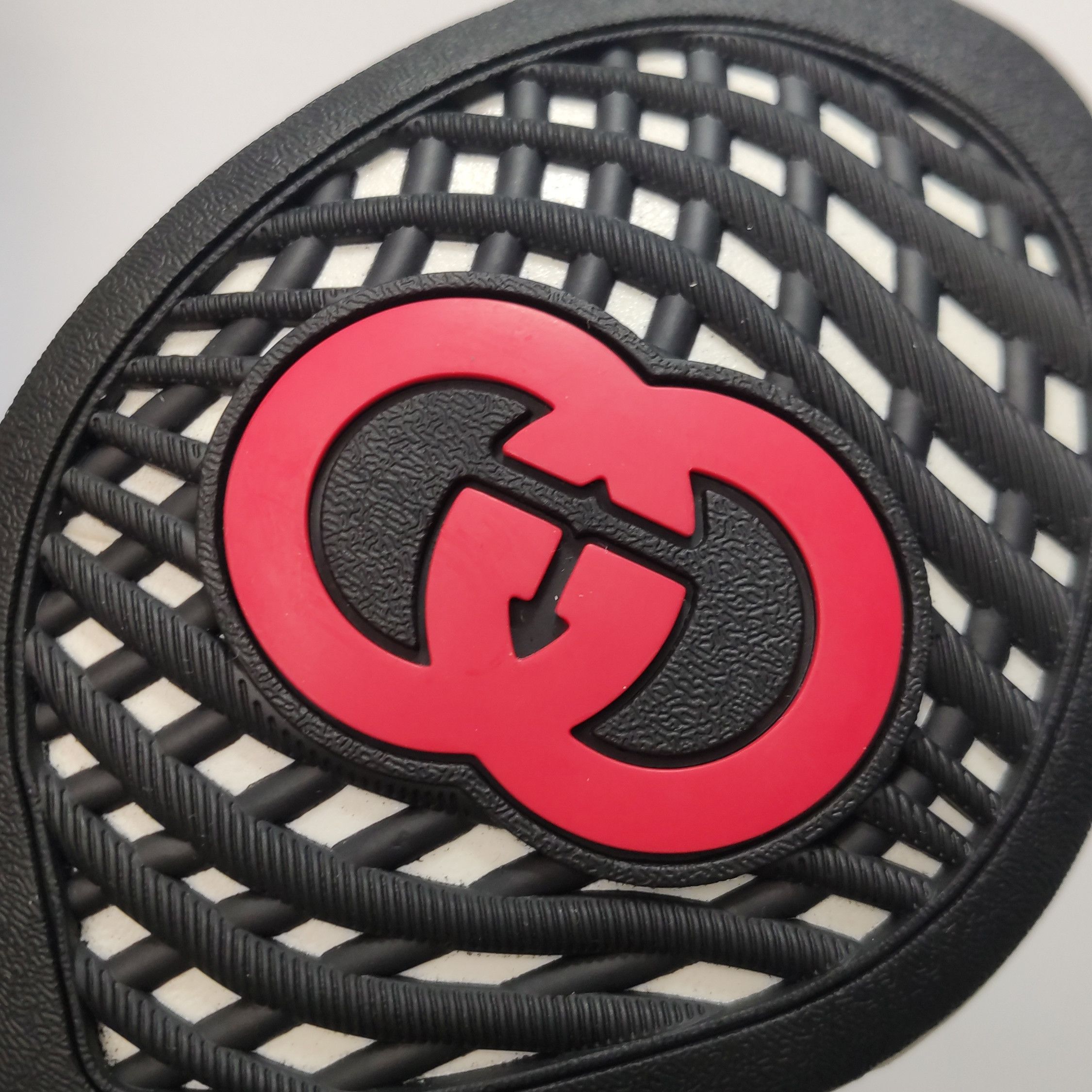 Gucci Gucci Women 5-5 Lowtop Sneakers Size US 5.5 / IT 35.5 - 9 Thumbnail