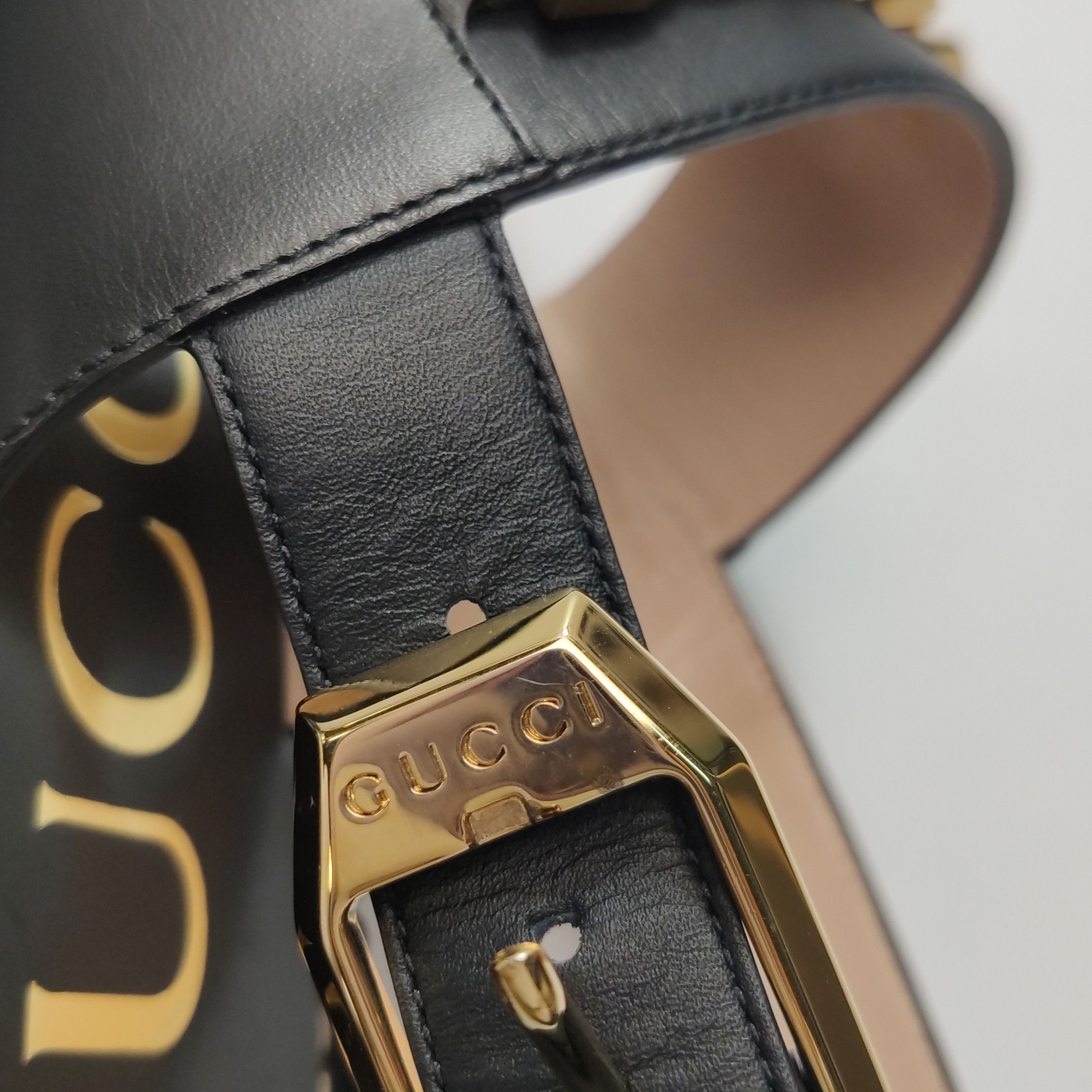 Gucci Gucci Women 7 Sandals Size US 7 / IT 37 - 13 Thumbnail