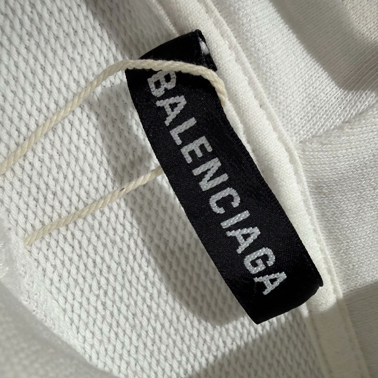 Balenciaga Balenciaga Logo Print Hoodie Size M Size US M / EU 48-50 / 2 - 5 Thumbnail