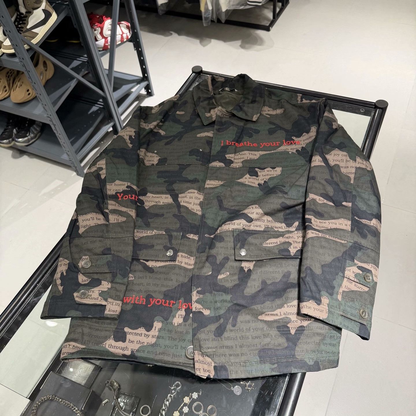 Valentino Valentino Camouflage Embroidered Jacket Size M Size US M / EU 48-50 / 2 - 7 Thumbnail