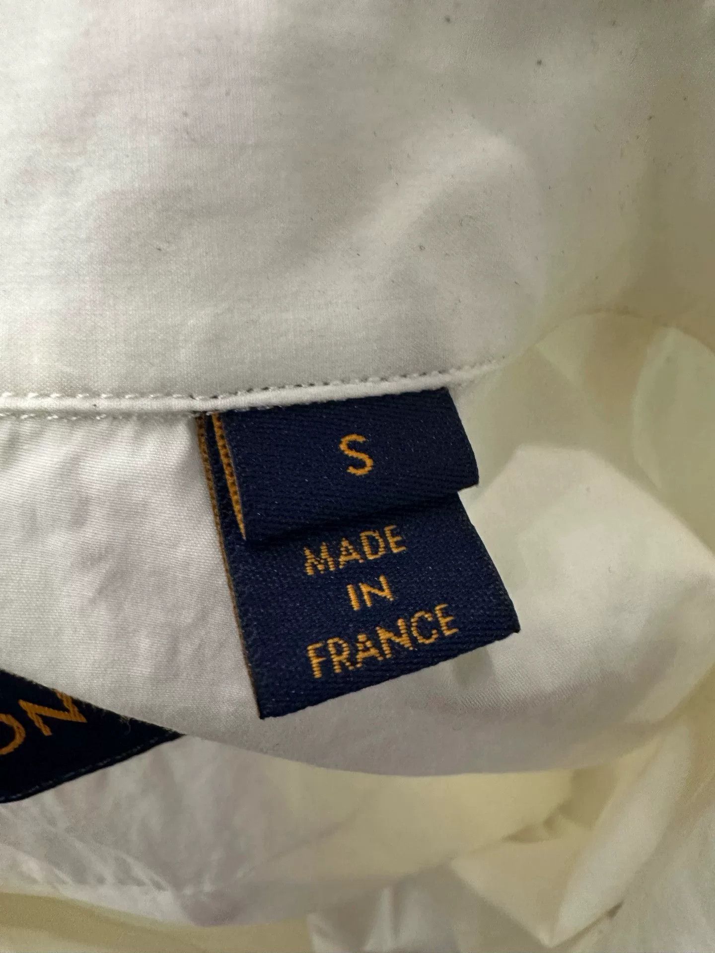 Louis Vuitton Louis Vuitton White Long Sleeve Shirt Size S Size US S / EU 44-46 / 1 - 7 Thumbnail