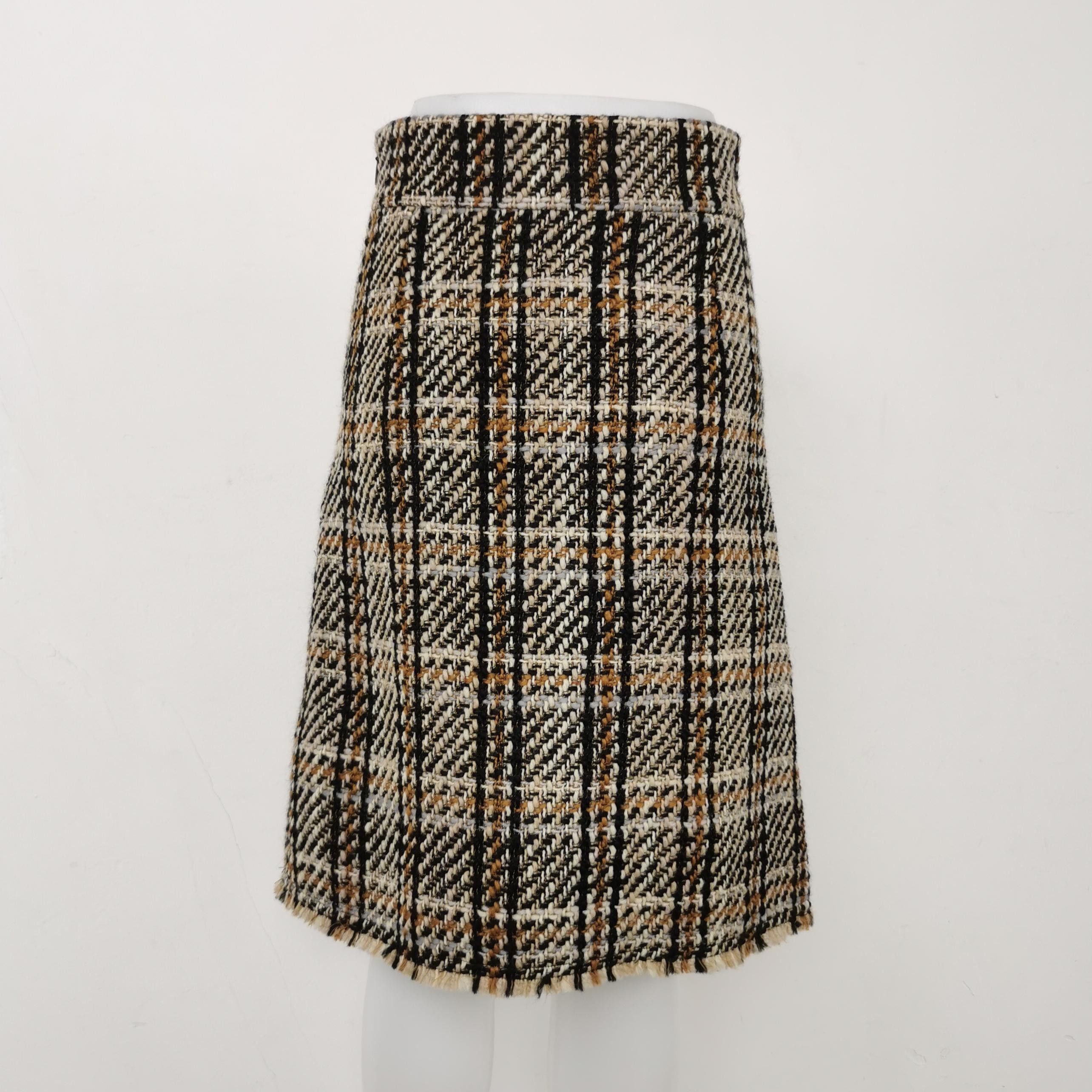 Gucci Gucci Checked Wool Tweed GG Skirt Size 38 Size 26" / US 2 / IT 38 - 2 Thumbnail