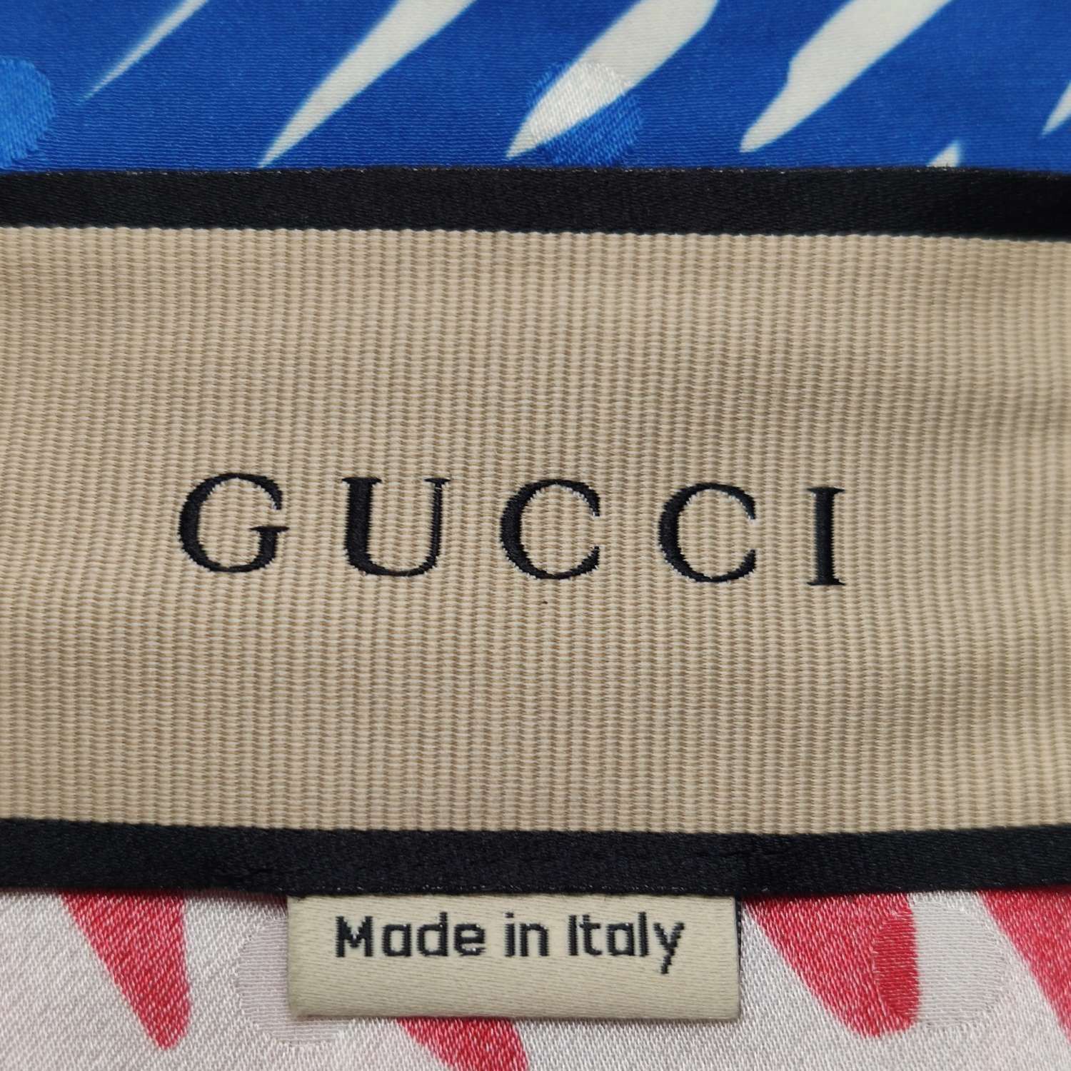 Gucci Gucci Red and Blue Print Silk Button Up Size 40 Size S / US 4 / IT 40 - 5 Thumbnail