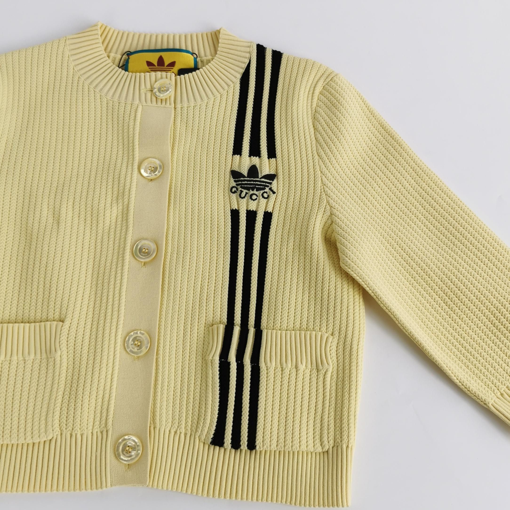 Gucci Gucci x Adidas Trefoil Logo Knit Cardigan Size XS Size XS / US 0-2 / IT 36-38 - 3 Thumbnail
