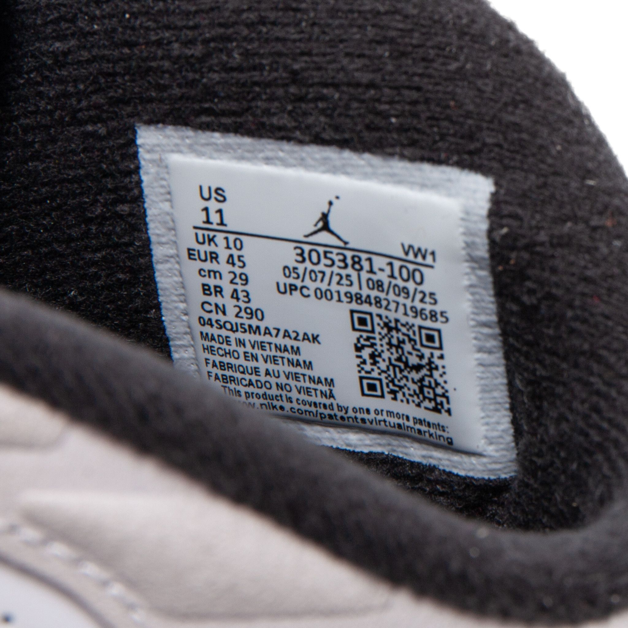 Nike 8 Retro White True Red (2025) Size US 11 / EU 44 - 8 Thumbnail