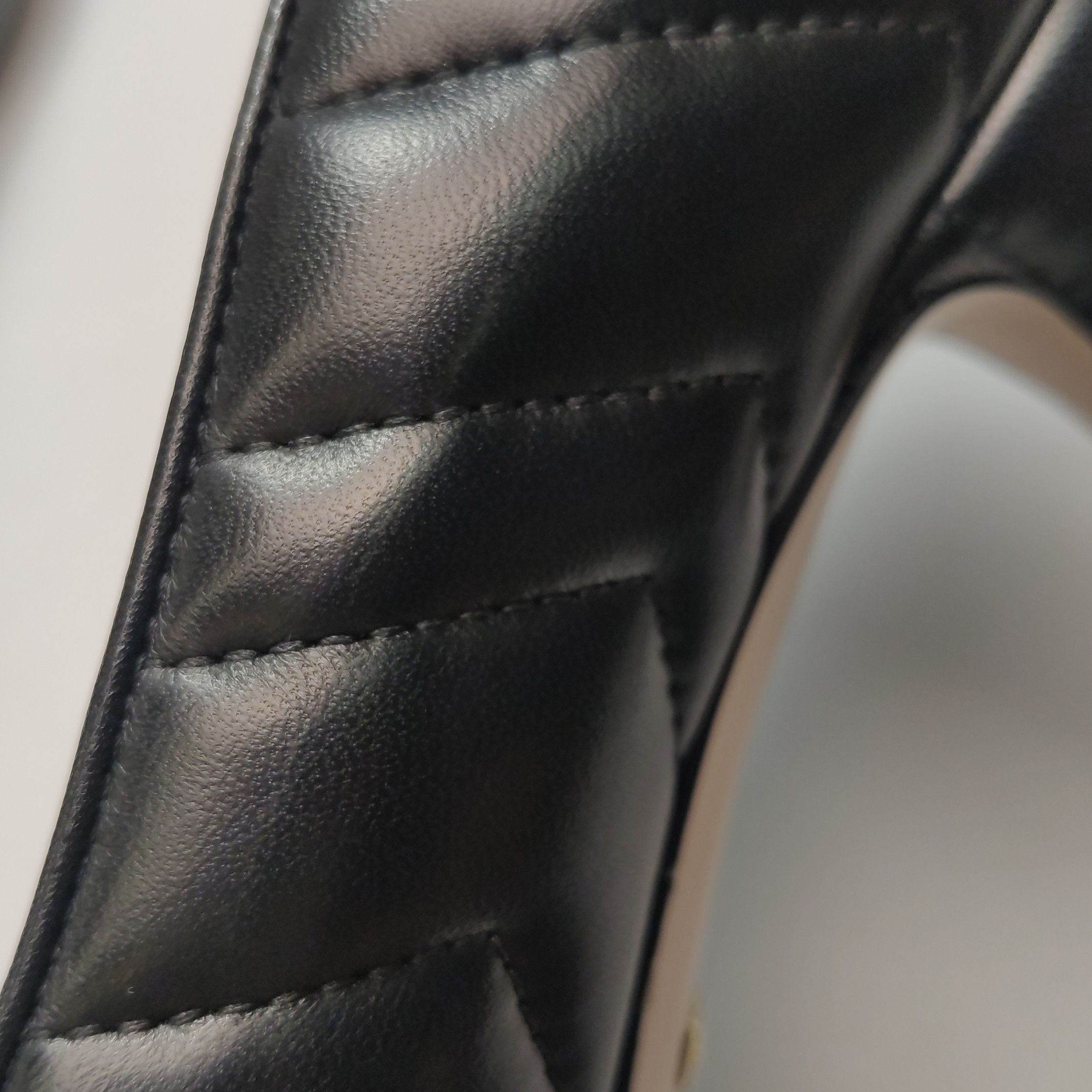 Gucci Gucci Women 7-5 Heels Size US 7.5 / IT 37.5 - 7 Thumbnail