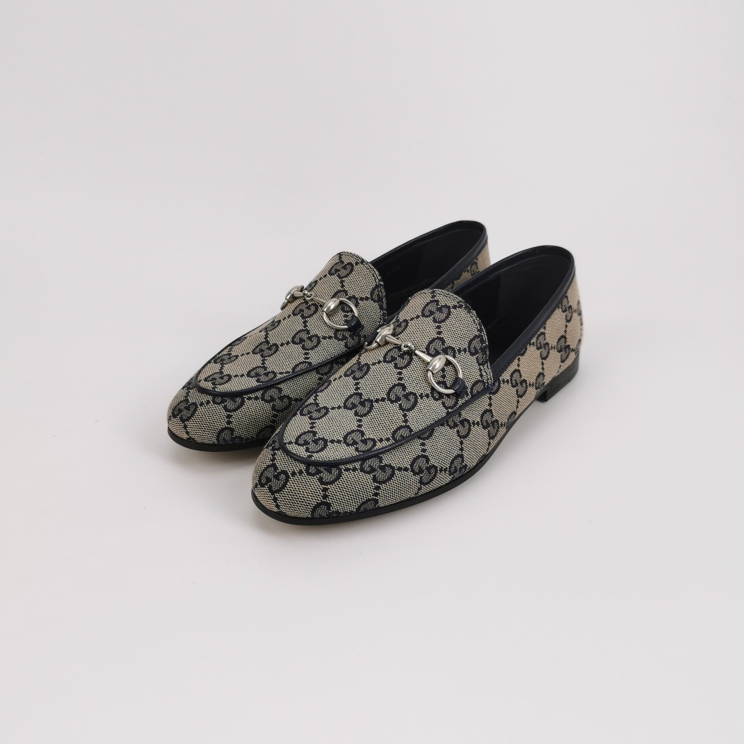 Gucci Gucci Women 5-5 Flats Size US 5.5 / IT 35.5 - 2 Thumbnail