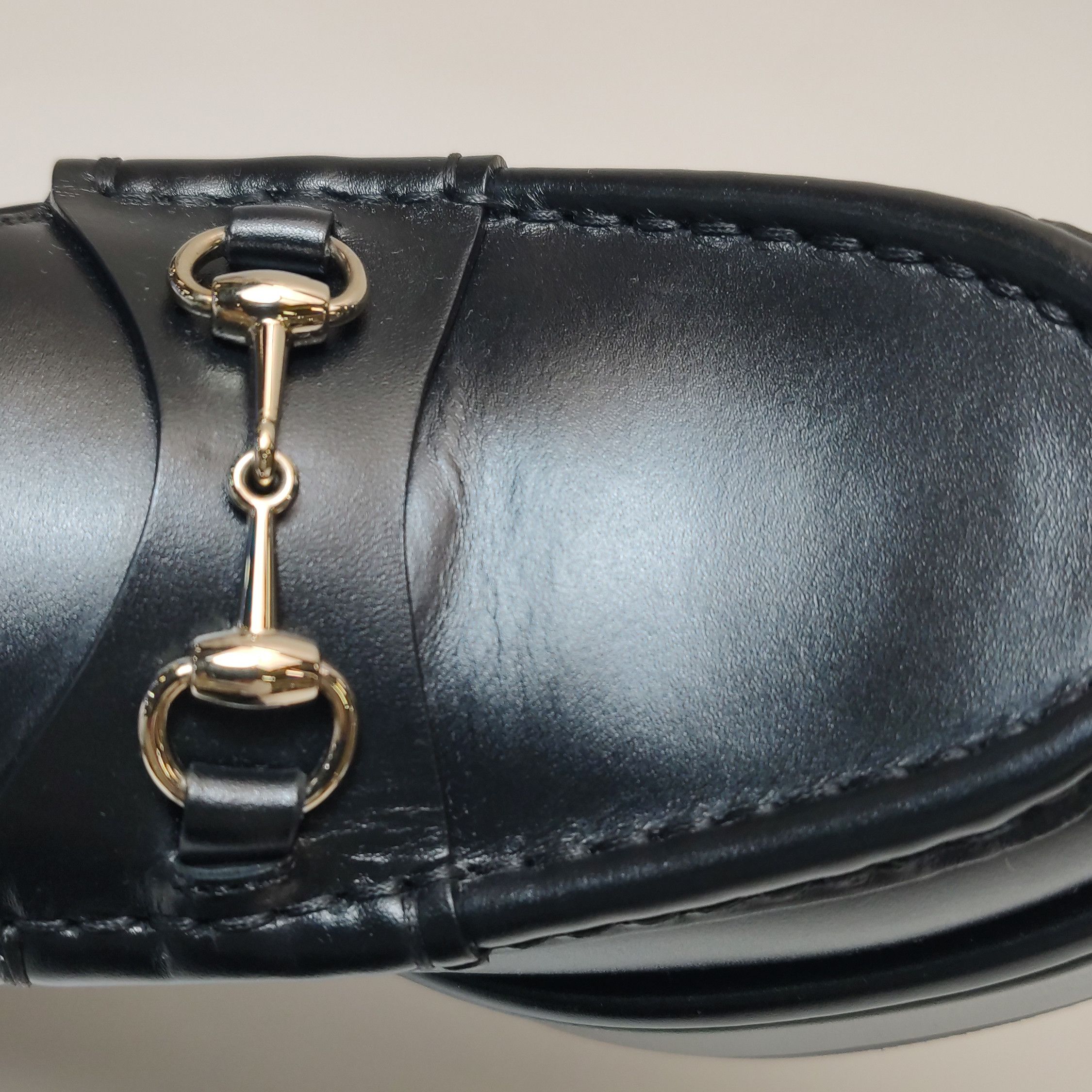 Gucci Gucci Women 6-5 Flats Size US 6.5 / IT 36.5 - 9 Thumbnail