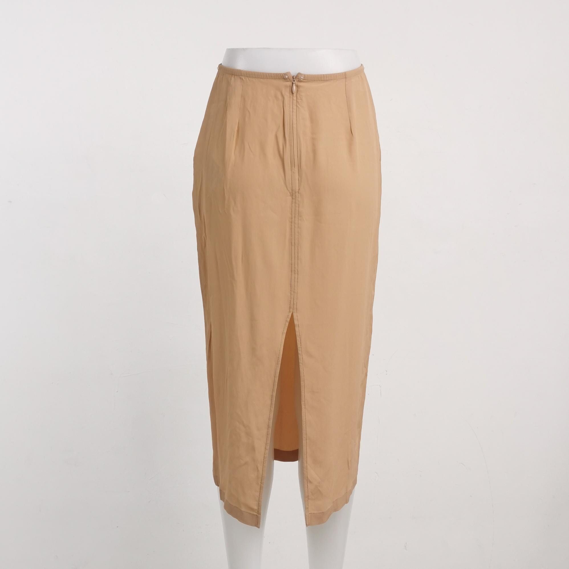 Gucci Gucci Women 26 Midi Skirts Size 26" / US 2 / IT 38 - 5 Thumbnail