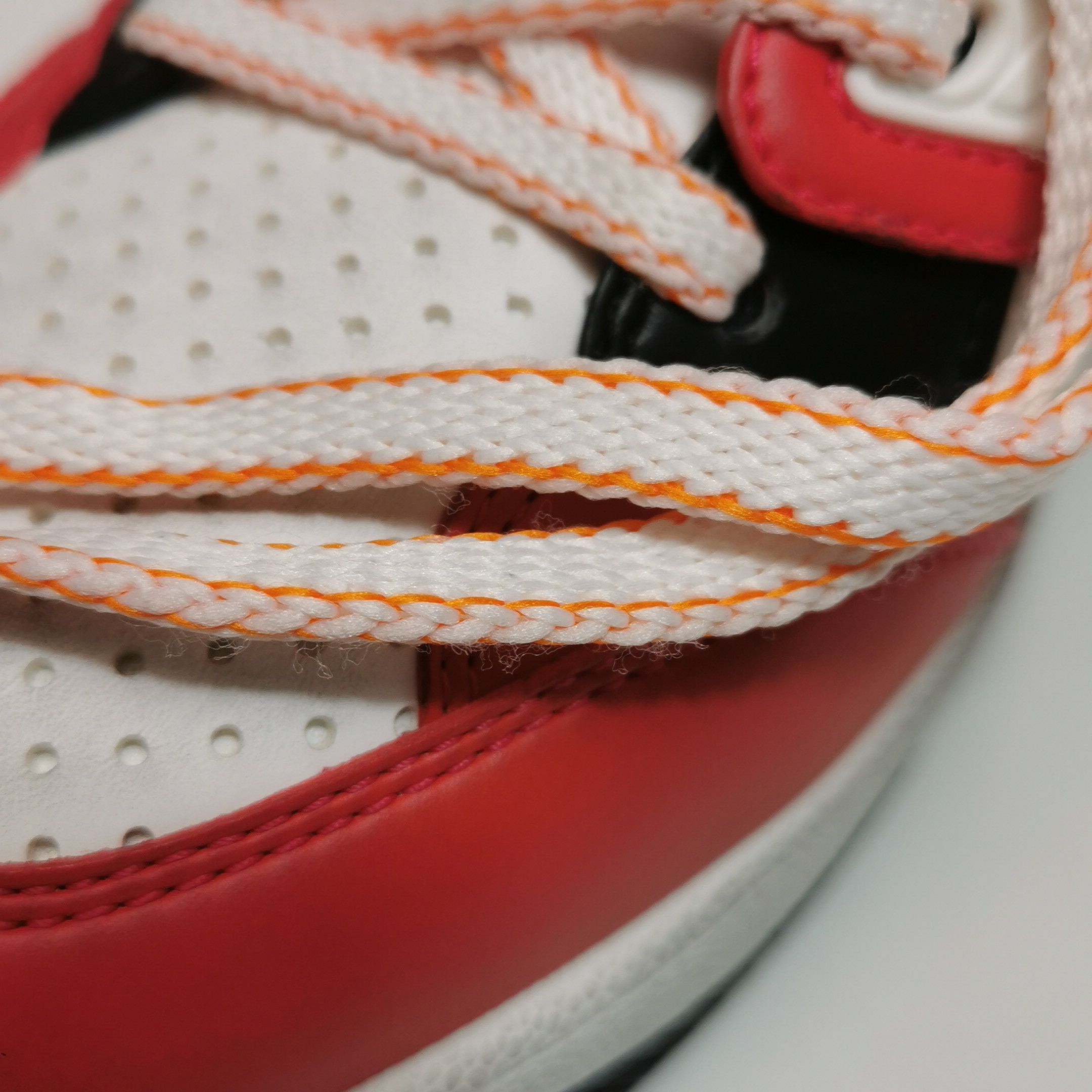 Gucci Gucci Women 8-5 Lowtop Sneakers Size US 8.5 / IT 38.5 - 7 Thumbnail