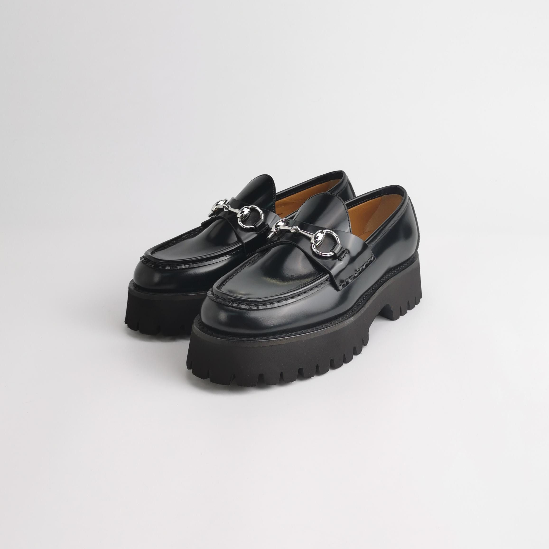 Gucci Gucci Women 5 Flats Size US 5 / IT 35 - 2 Thumbnail