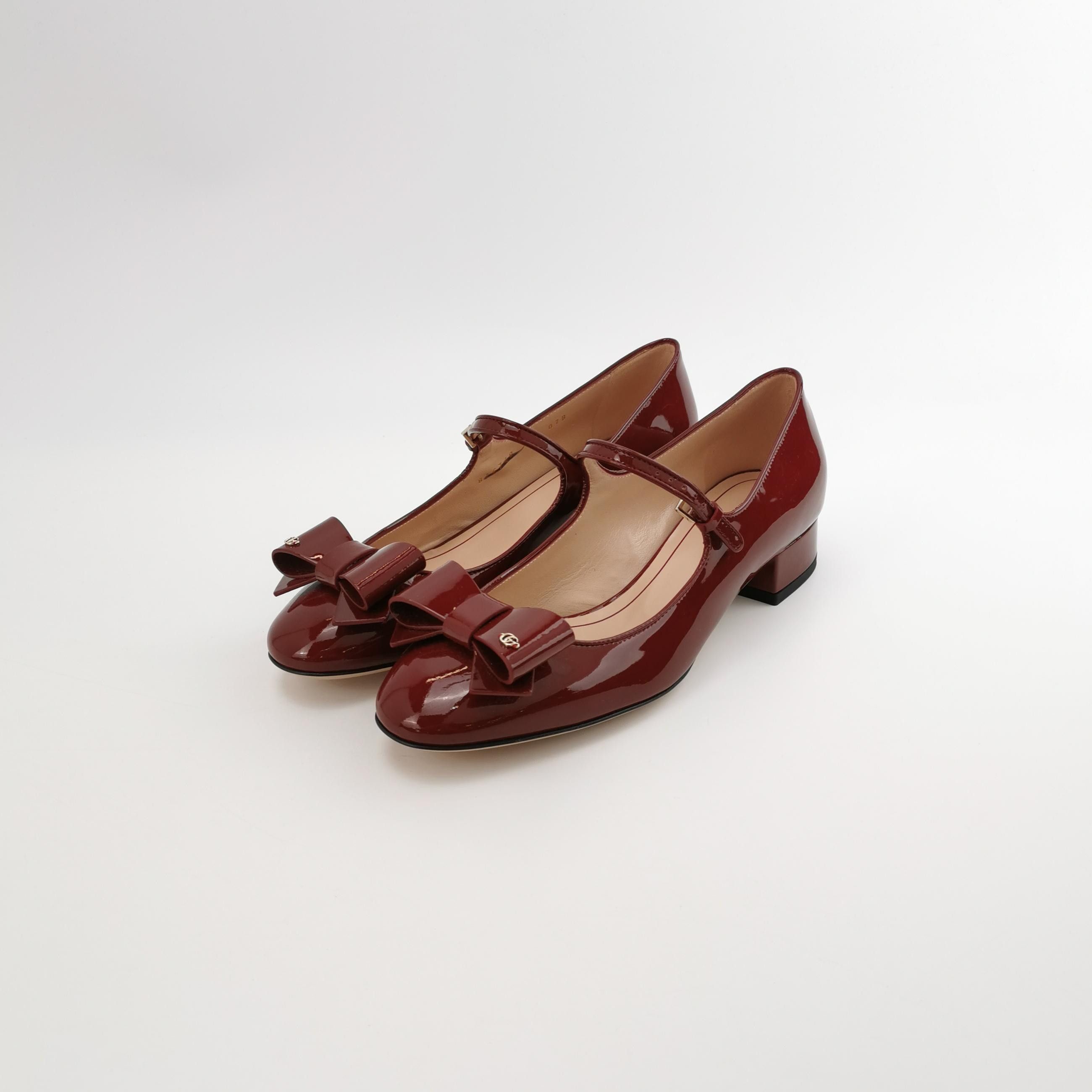 Gucci Gucci Women 7 Flats Size US 7 / IT 37 - 2 Thumbnail