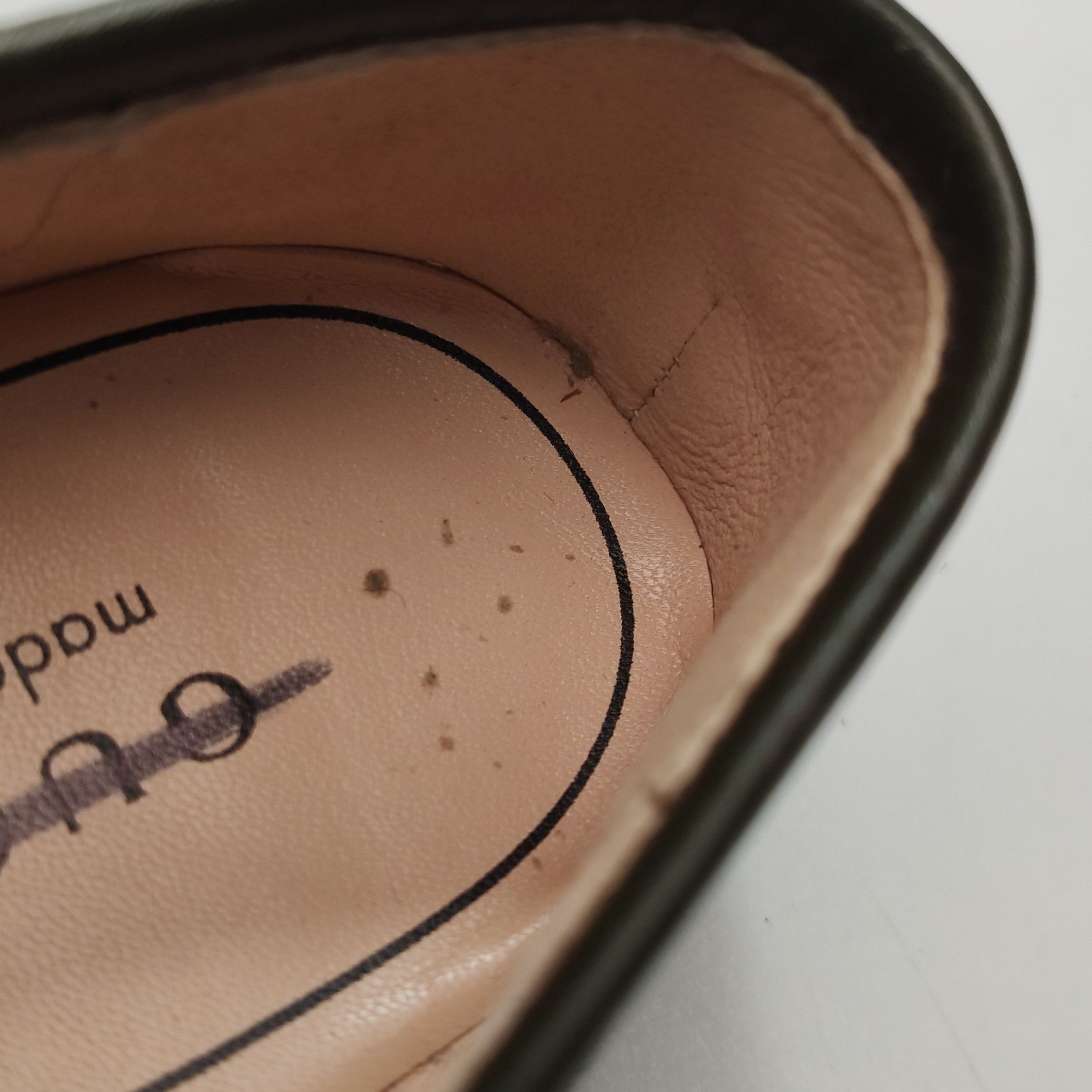 Gucci Gucci Women 6-5 Flats Size US 6.5 / IT 36.5 - 9 Thumbnail