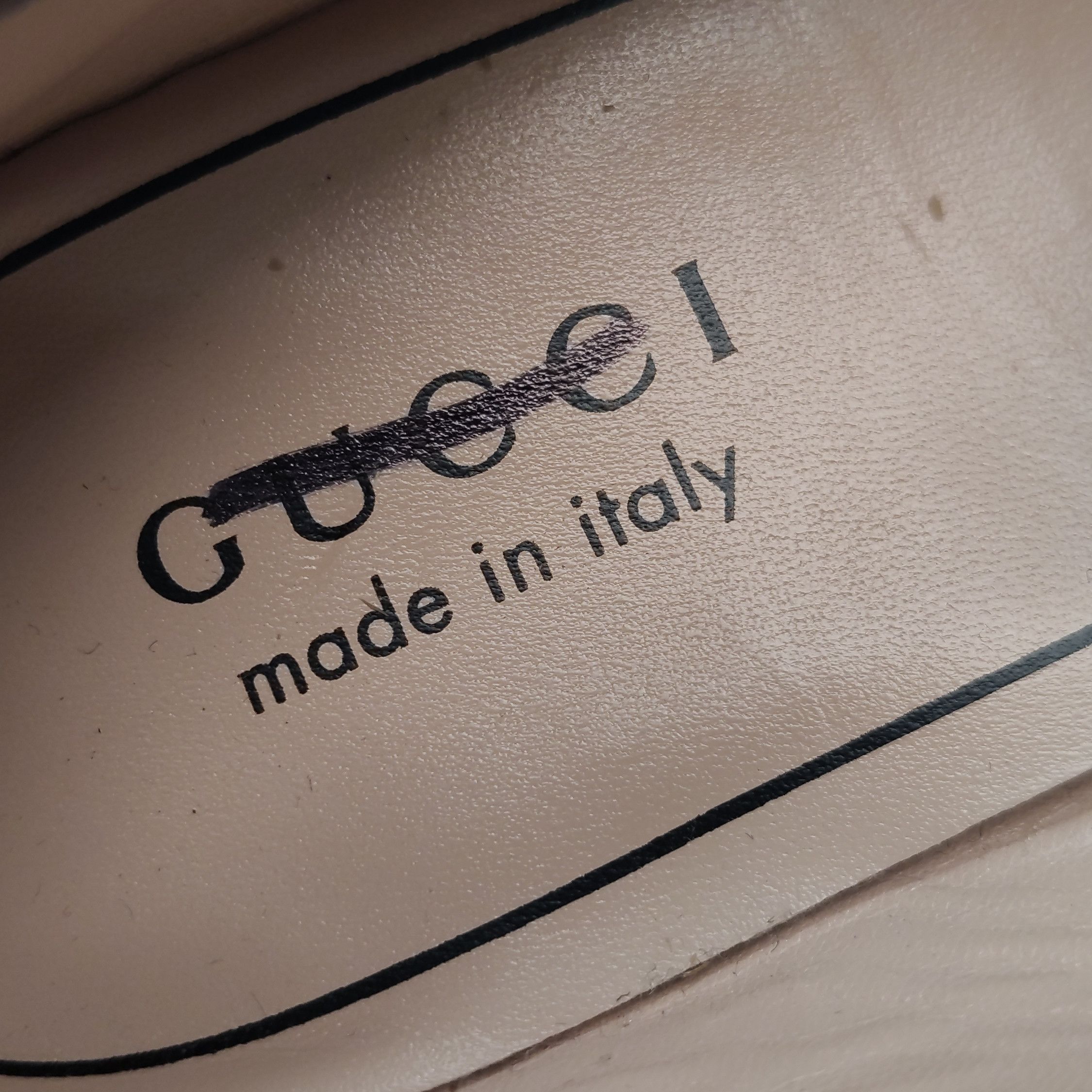 Gucci Gucci Women 6-5 Flats Size US 6.5 / IT 36.5 - 14 Thumbnail
