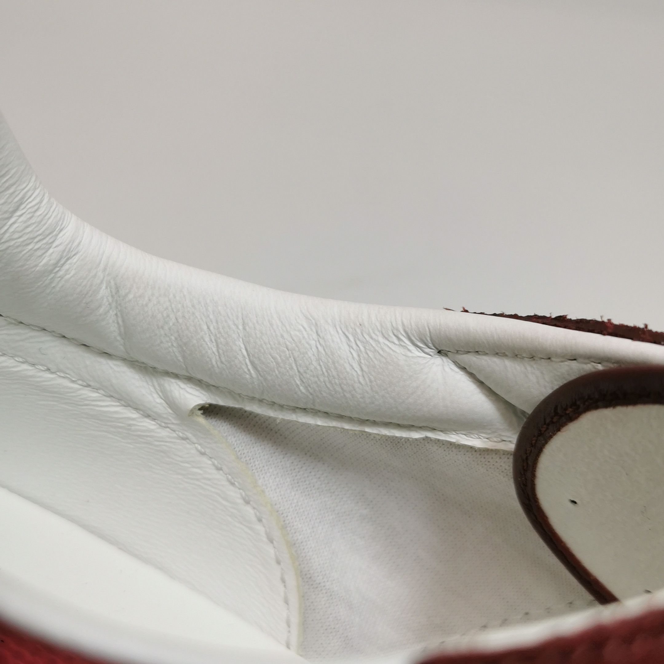 Gucci Gucci Women 6-5 Lowtop Sneakers Size US 6.5 / IT 36.5 - 7 Thumbnail