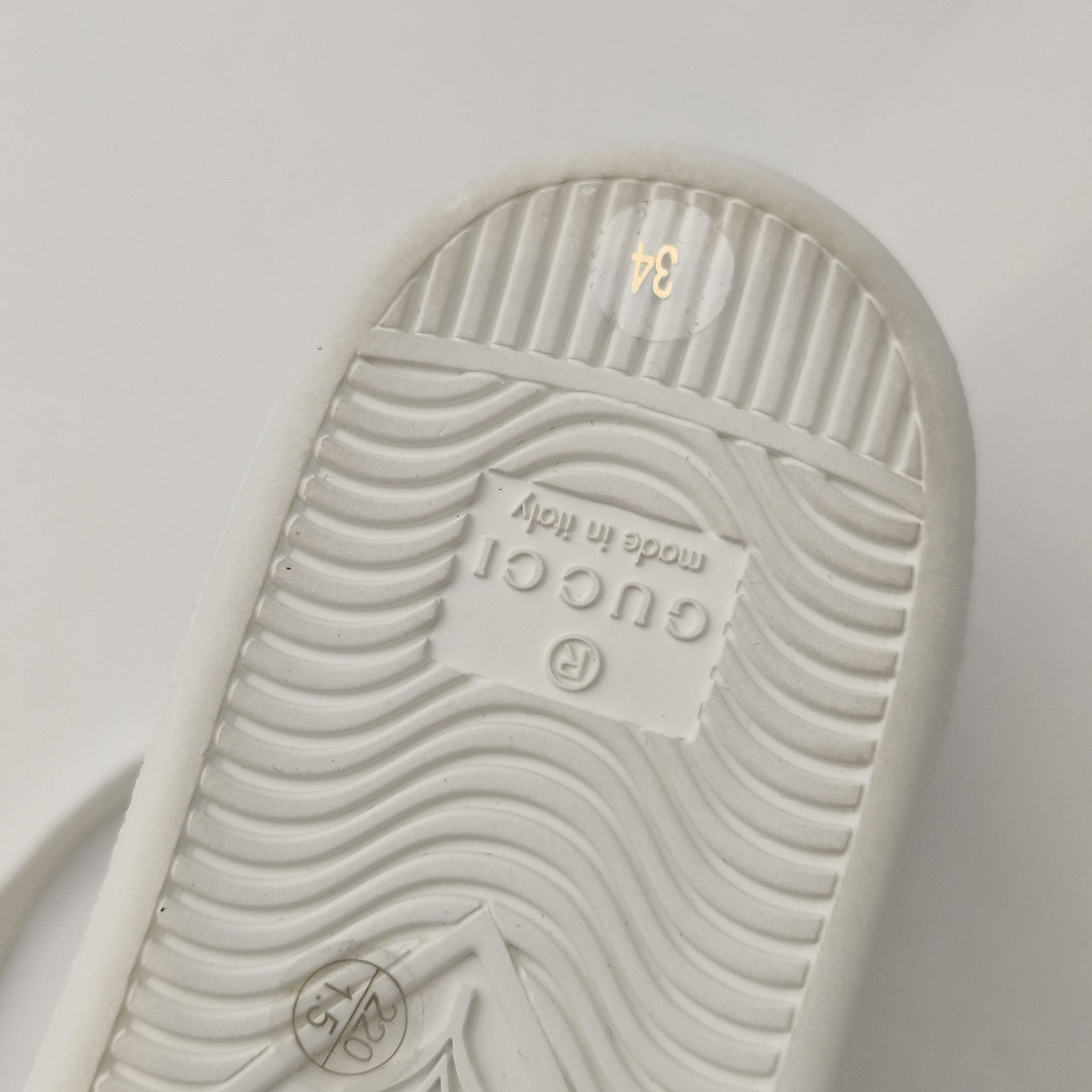 Gucci Gucci Women it_34 Lowtop Sneakers Size US 4 / IT 34 - 9 Thumbnail