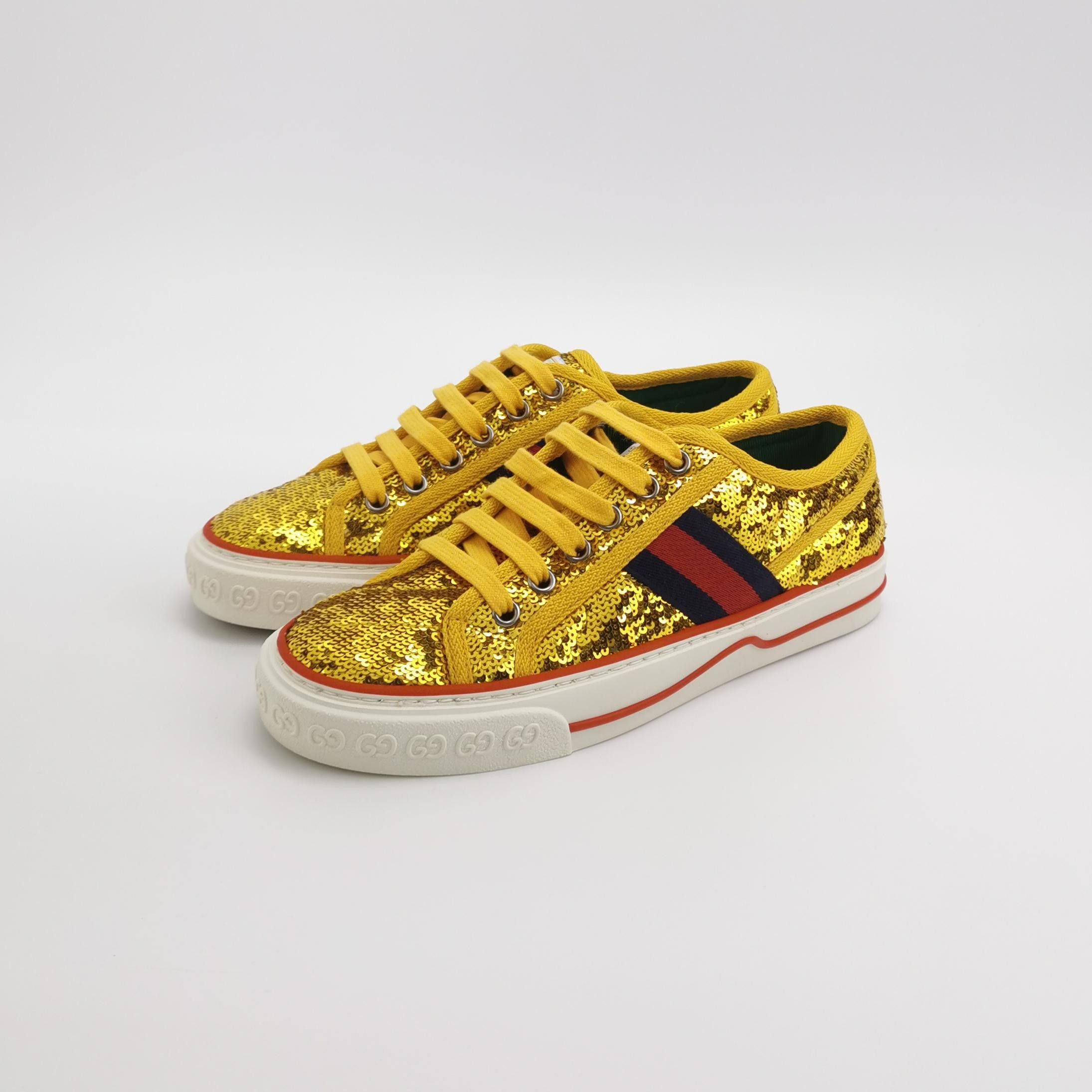Gucci Gucci Women 5 Lowtop Sneakers Size US 5 / IT 35 - 2 Thumbnail