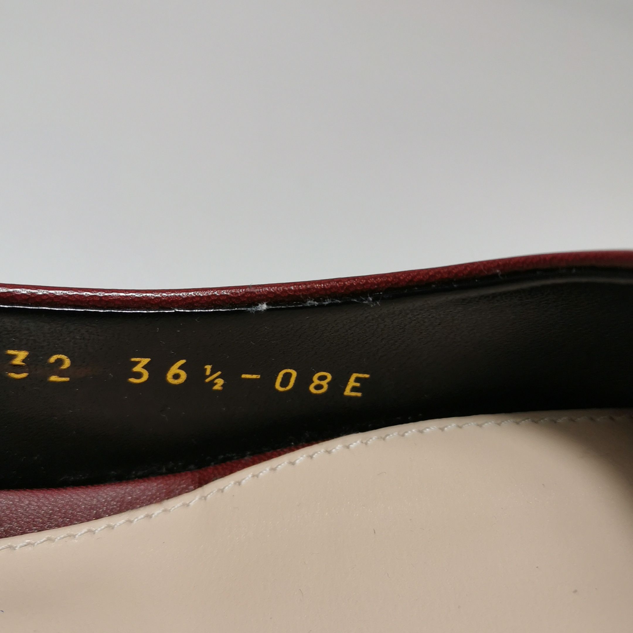 Gucci Gucci Women 6-5 Flats Size US 6.5 / IT 36.5 - 7 Thumbnail