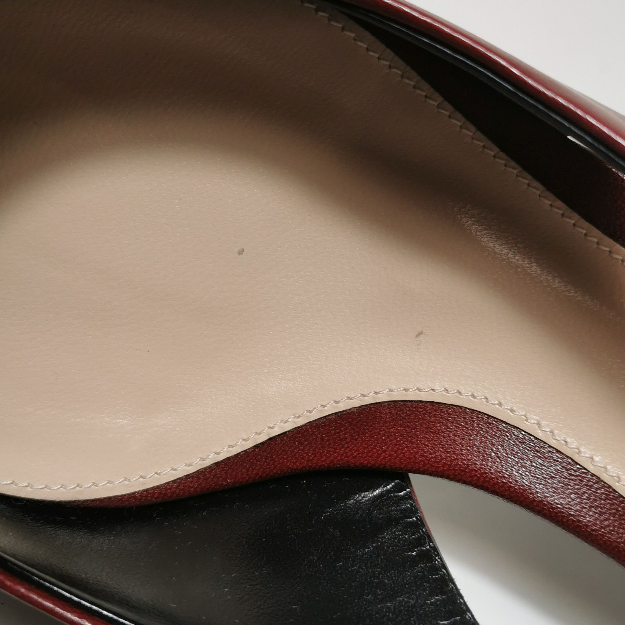 Gucci Gucci Women 6-5 Flats Size US 6.5 / IT 36.5 - 10 Thumbnail