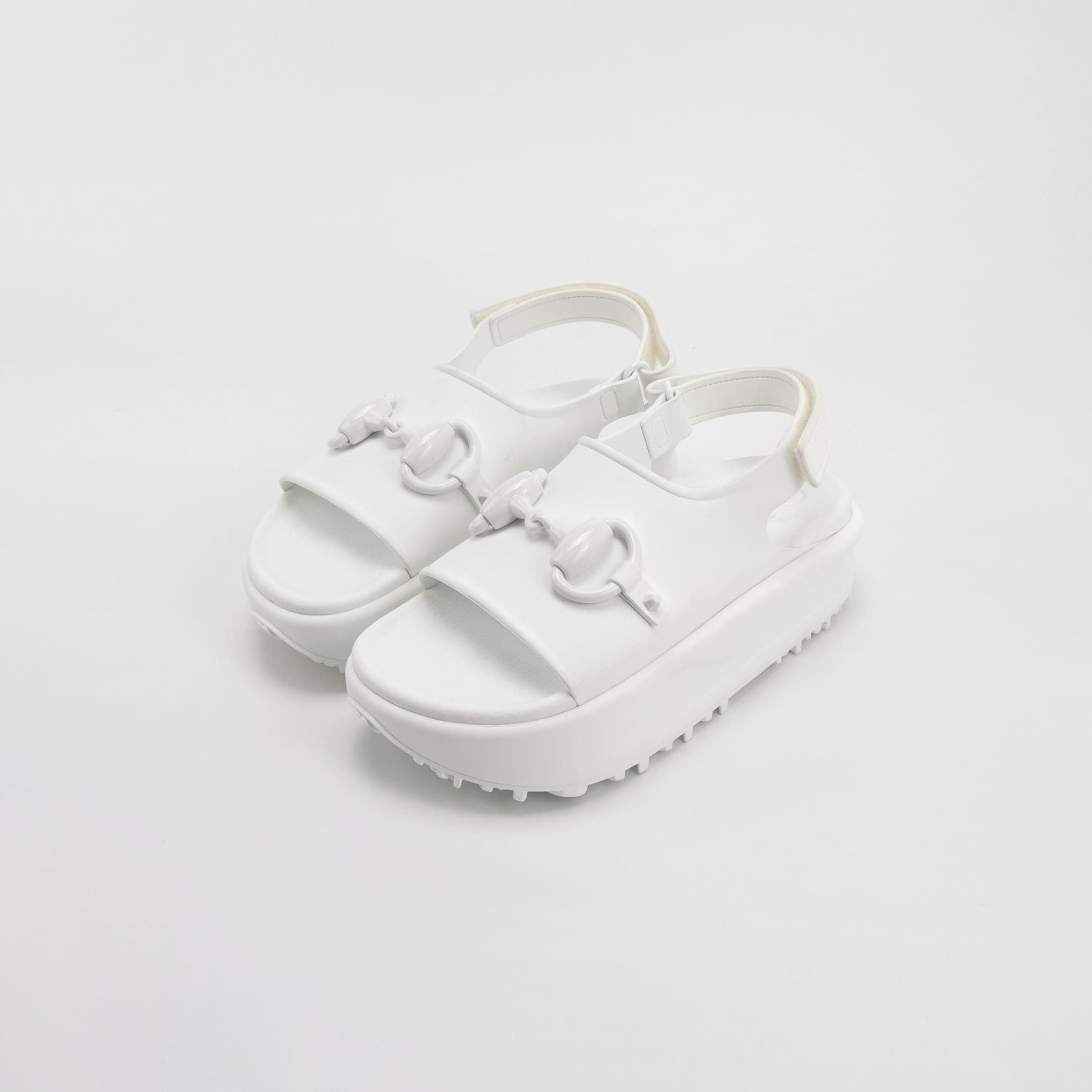 Gucci Gucci Women 5 Sandals Size US 5 / IT 35 - 2 Thumbnail