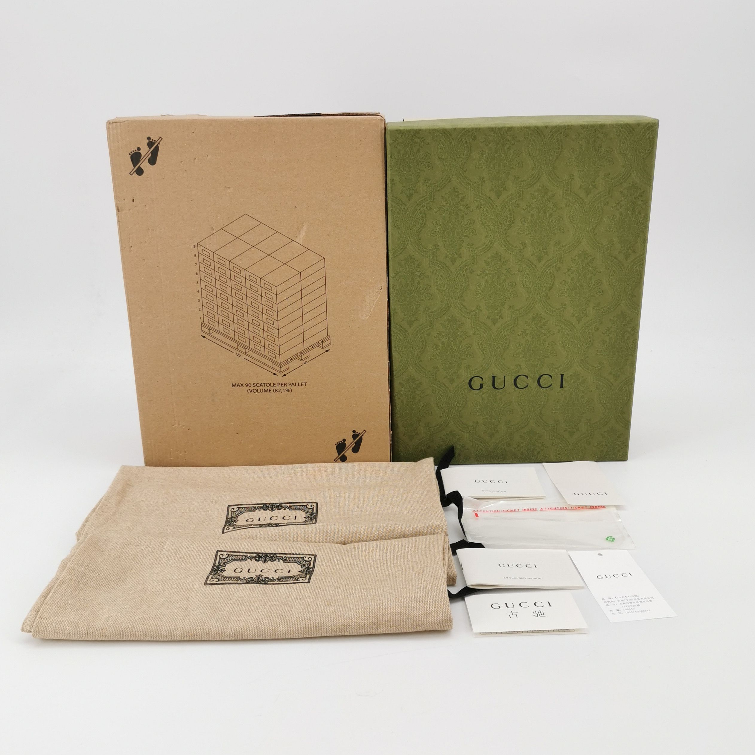 Gucci Gucci Women 5 Lowtop Sneakers Size US 5 / IT 35 - 6 Thumbnail