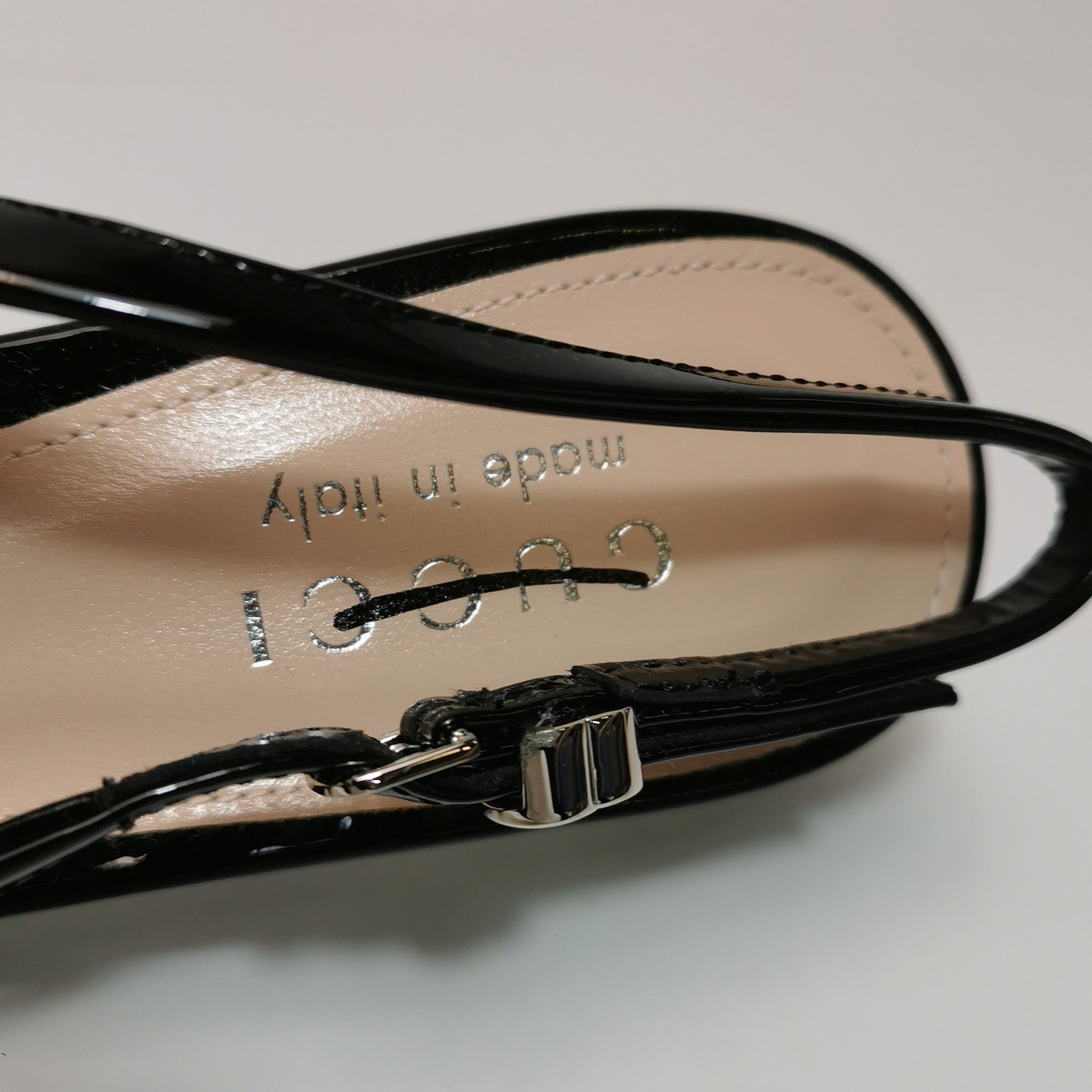 Gucci Gucci Women 5 Flats Size US 5 / IT 35 - 9 Thumbnail
