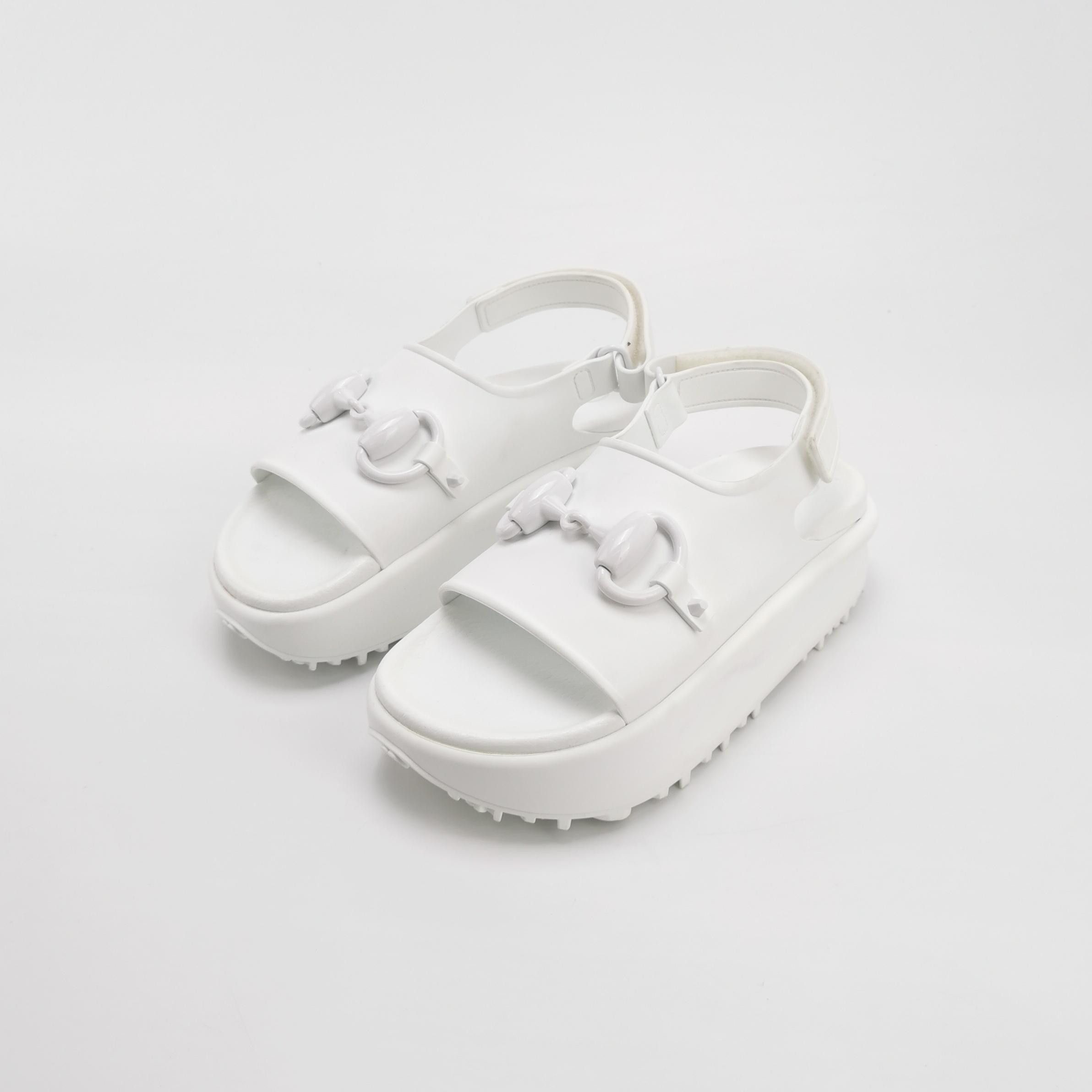 Gucci Gucci Women 5 Sandals Size US 5 / IT 35 - 2 Thumbnail