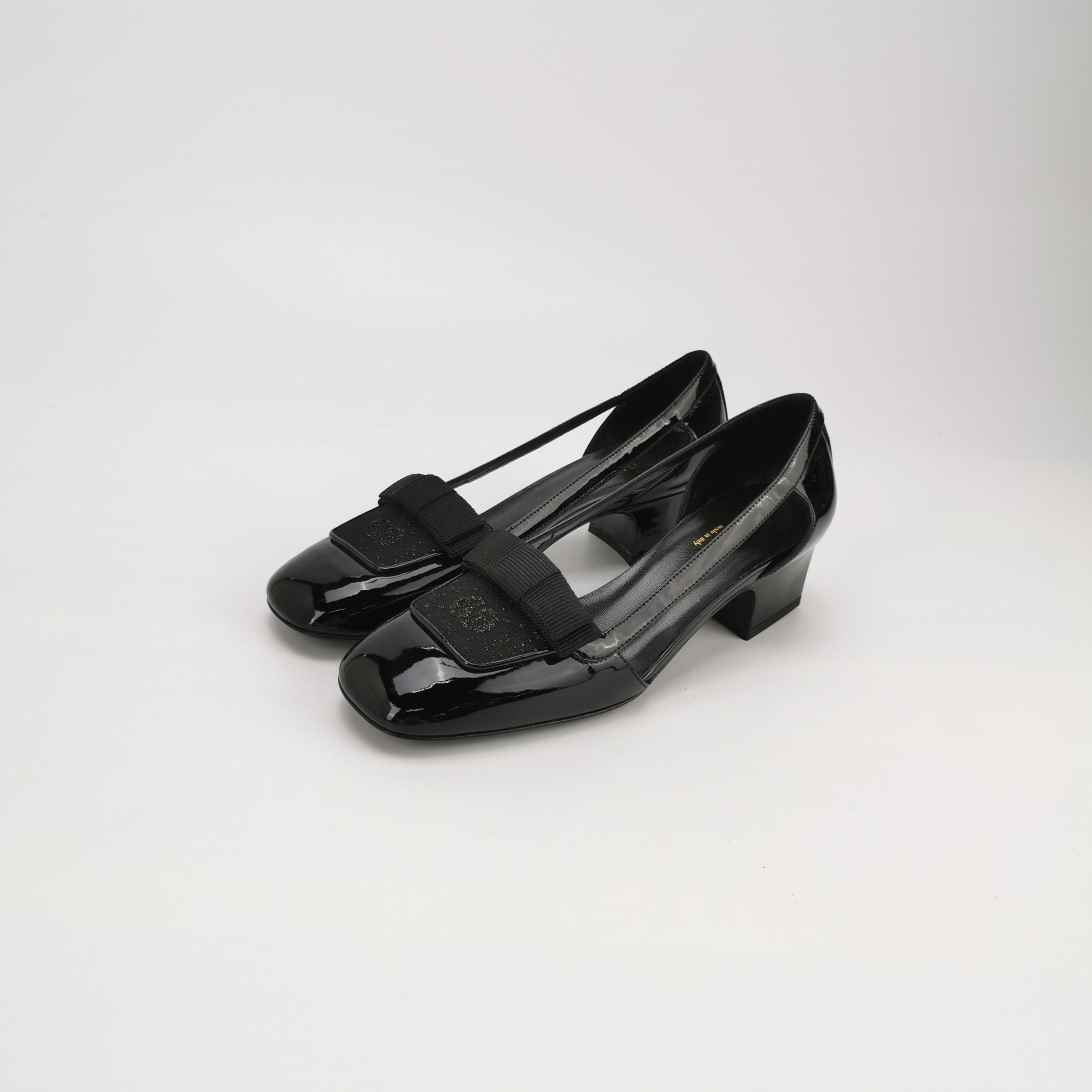Gucci Gucci Women 5-5 Flats Size US 5.5 / IT 35.5 - 2 Thumbnail