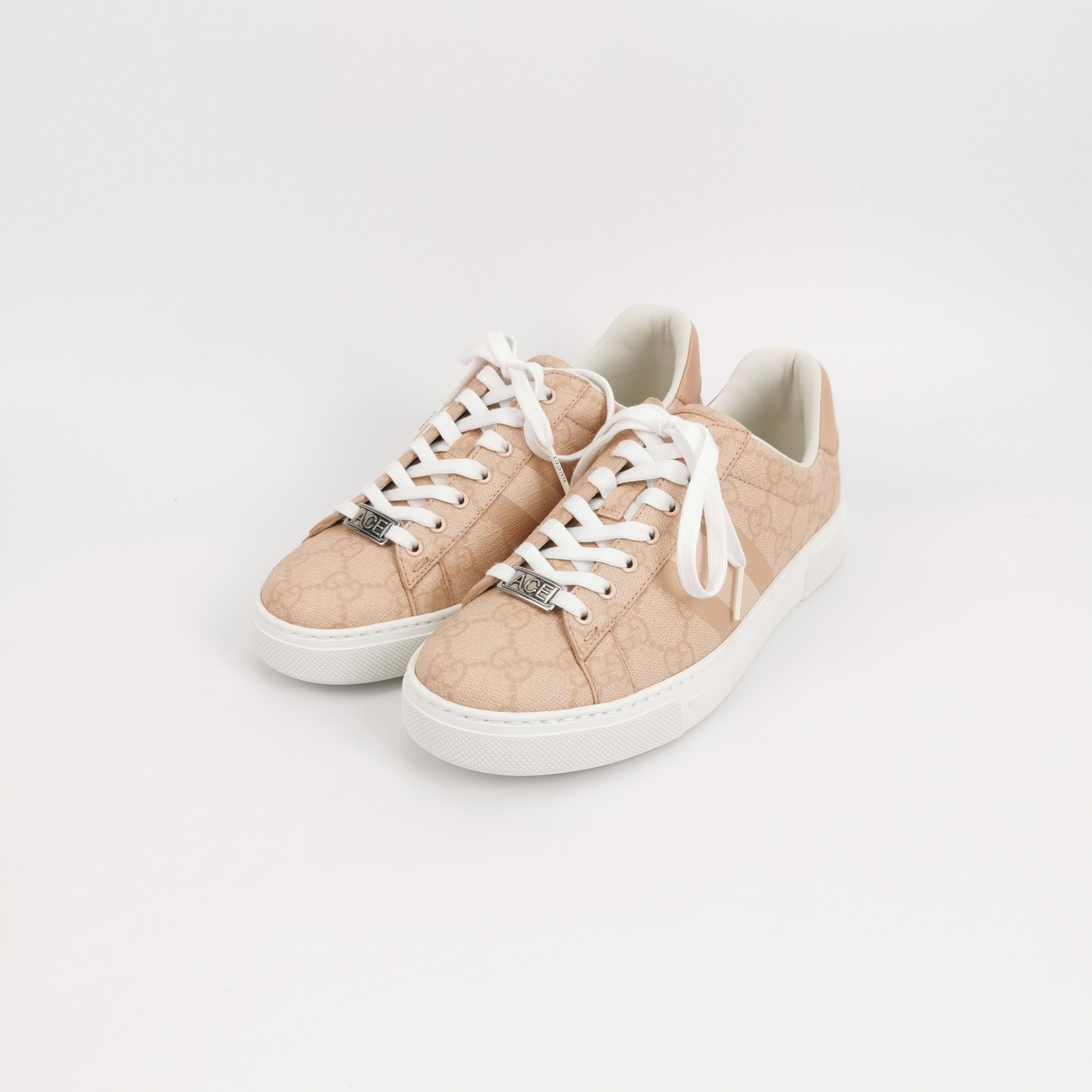 Gucci Gucci Women 6 Lowtop Sneakers Size US 6 / IT 36 - 2 Thumbnail